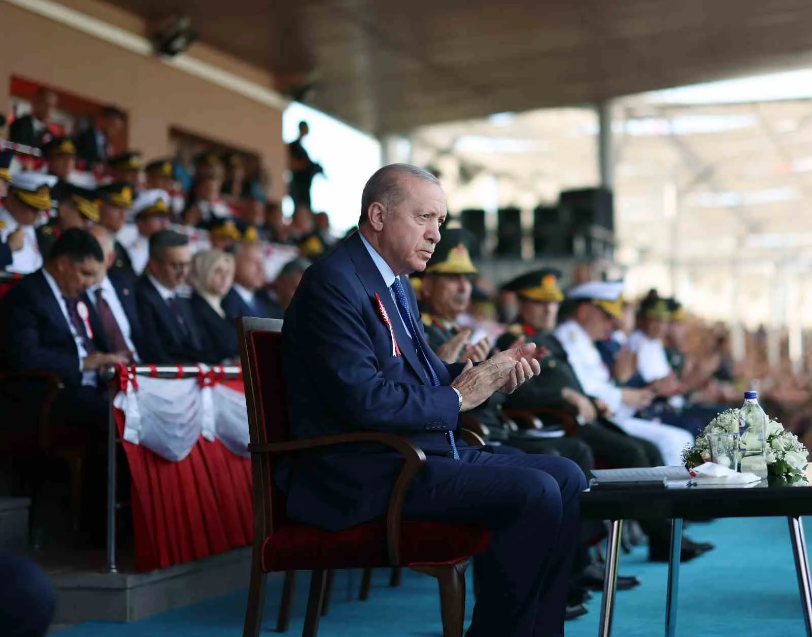 CUMHURBAŞKANI RECEP TAYYİP ERDOĞAN, ANKARA’DA MİLLİ SAVUNMA ÜNİVERSİTESİ HARP OKULLARI DİPLOMA ALMA VE SANCAK DEVİR TESLİM TÖRENİ’NE KATILDI.