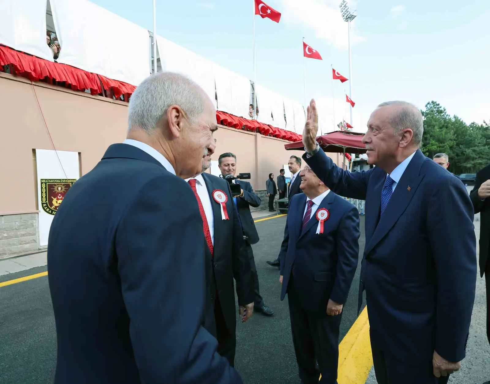 CUMHURBAŞKANI RECEP TAYYİP ERDOĞAN, ANKARA’DA MİLLİ SAVUNMA ÜNİVERSİTESİ HARP OKULLARI DİPLOMA ALMA VE SANCAK DEVİR TESLİM TÖRENİ’NE KATILDI.