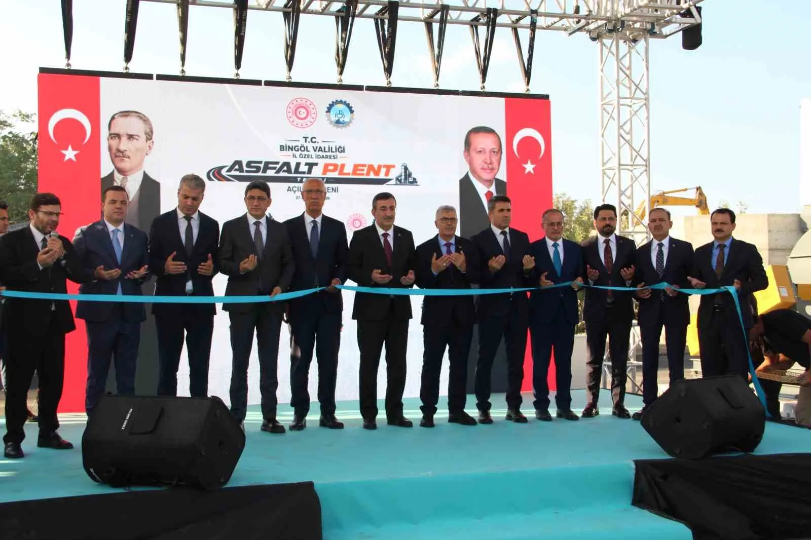 CUMHURBAŞKANI YARDIMCISI CEVDET YILMAZ, ASFALT PLENTİ AÇILIŞ PROGRAMINA KATILDI