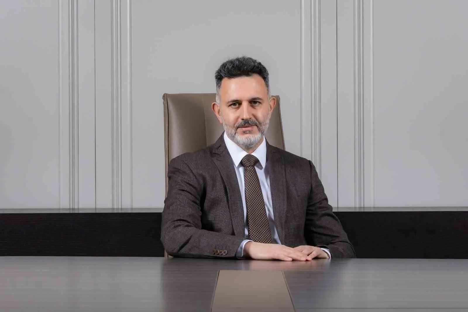 KIZILBÜK GYO GENEL MÜDÜRÜ MAHMUT SEFA ÇELİK; “DEVRE MÜLK SAHİPLERİNE TATİLLERİNİ DEĞİŞEN PLANLARINA GÖRE YENİDEN DÜZENLEME ÖZGÜRLÜĞÜ SUNUYORUZ” DEDİ.