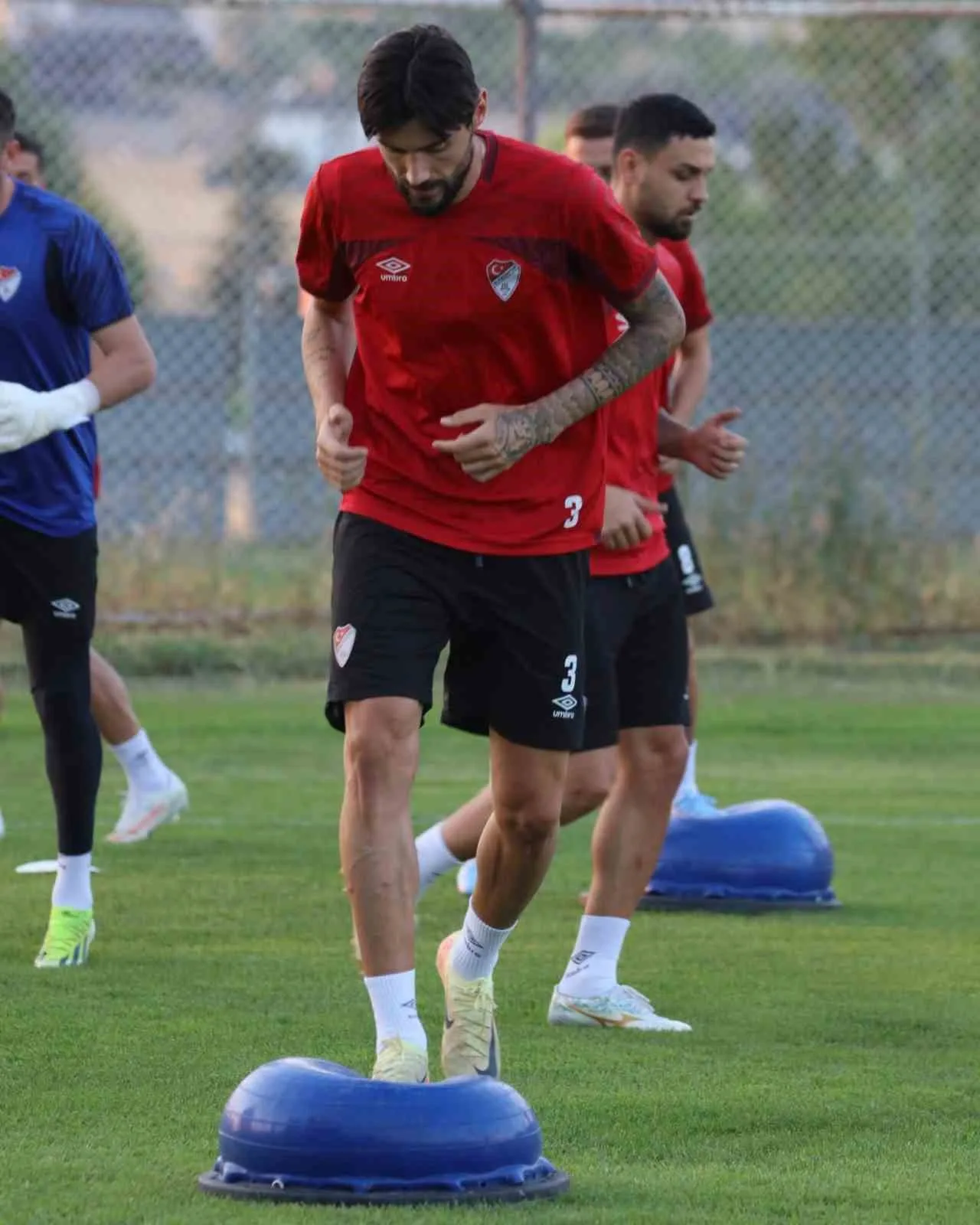 ELAZIĞSPOR, ELAZIĞ’DA HAZIRLIKLARA BAŞLADI