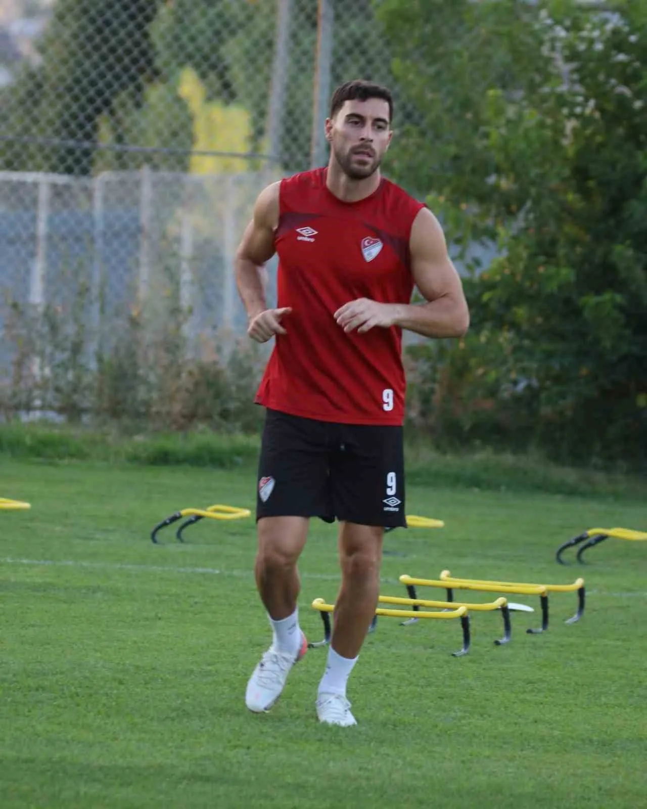 ELAZIĞSPOR, ELAZIĞ’DA HAZIRLIKLARA BAŞLADI