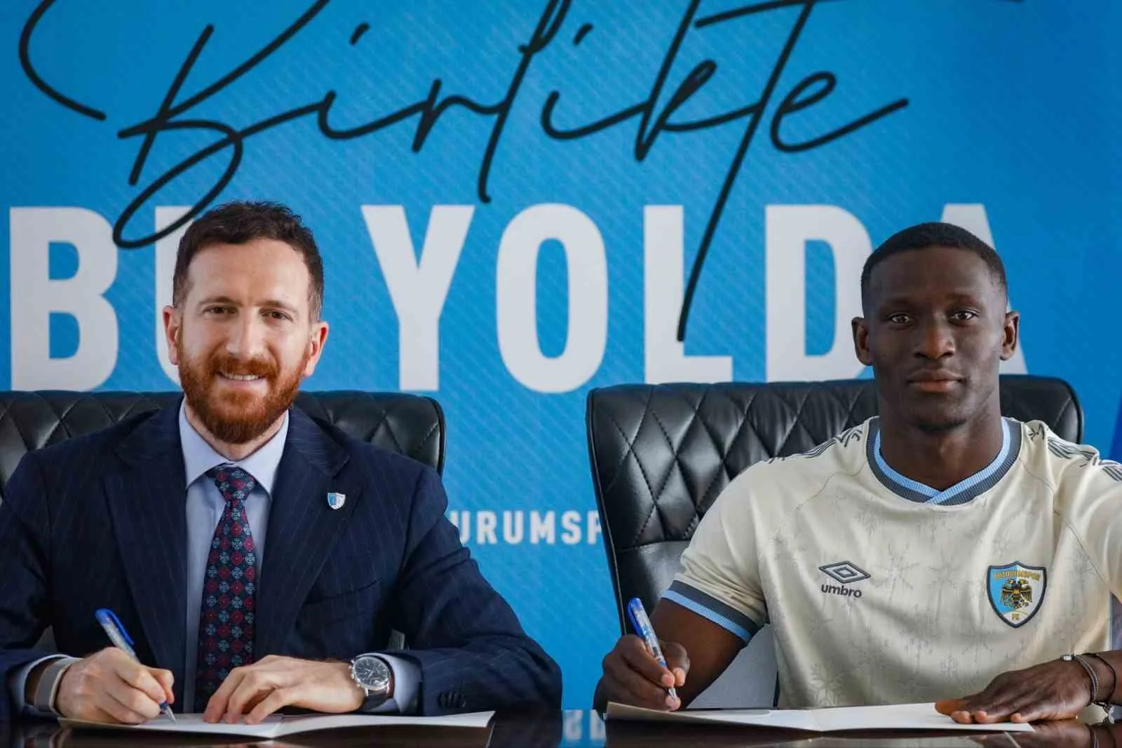 ERZURUMSPOR FK BAŞKANI AHMET DAL (SOLDA), IBRAHİM YALATİF DİABATE (SAĞDA)