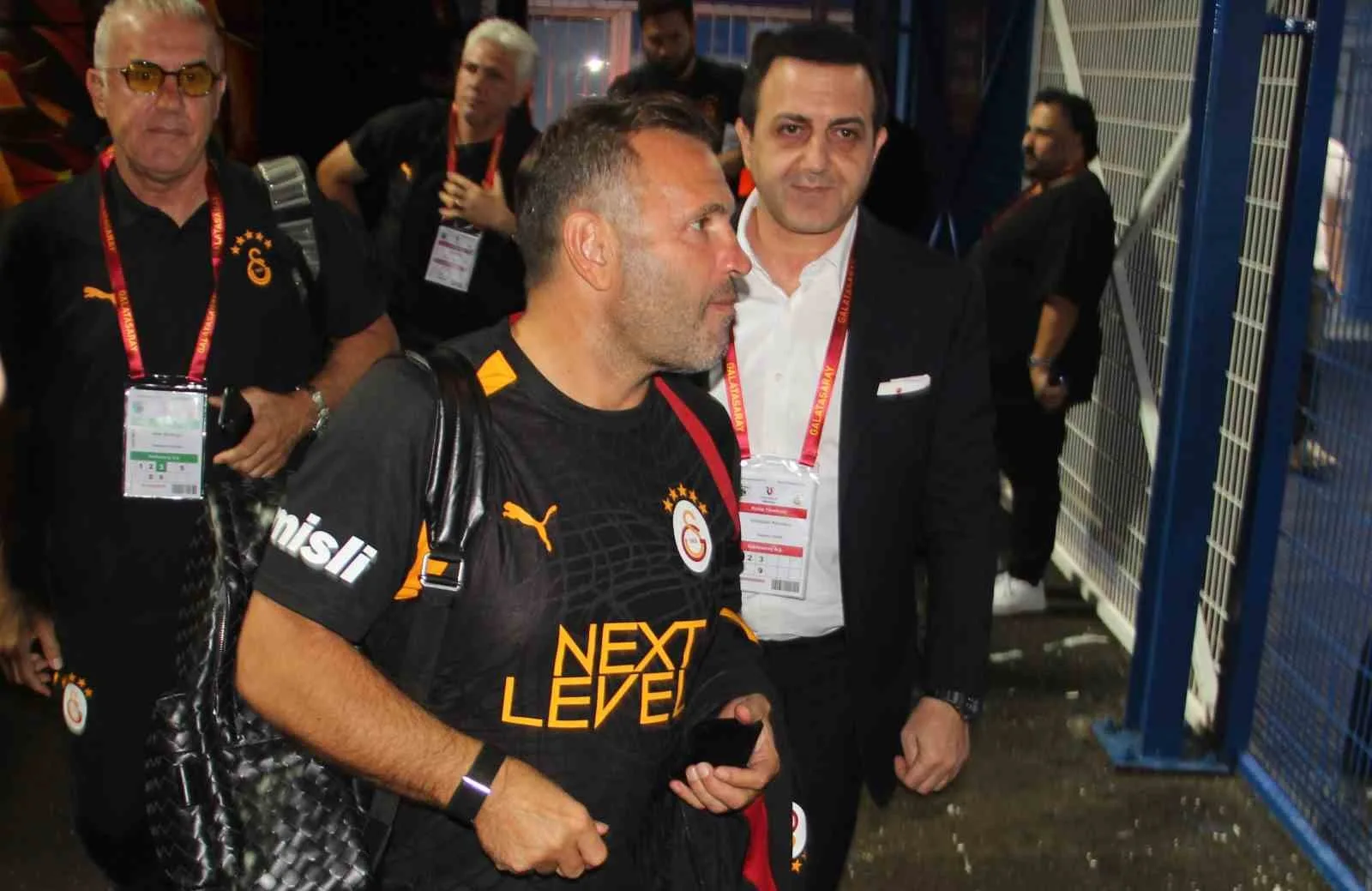 ERZURUMSPOR FK-GALATASARAY MAÇI ÖNCESİ TAKIMLAR STADYUMA GELDİ