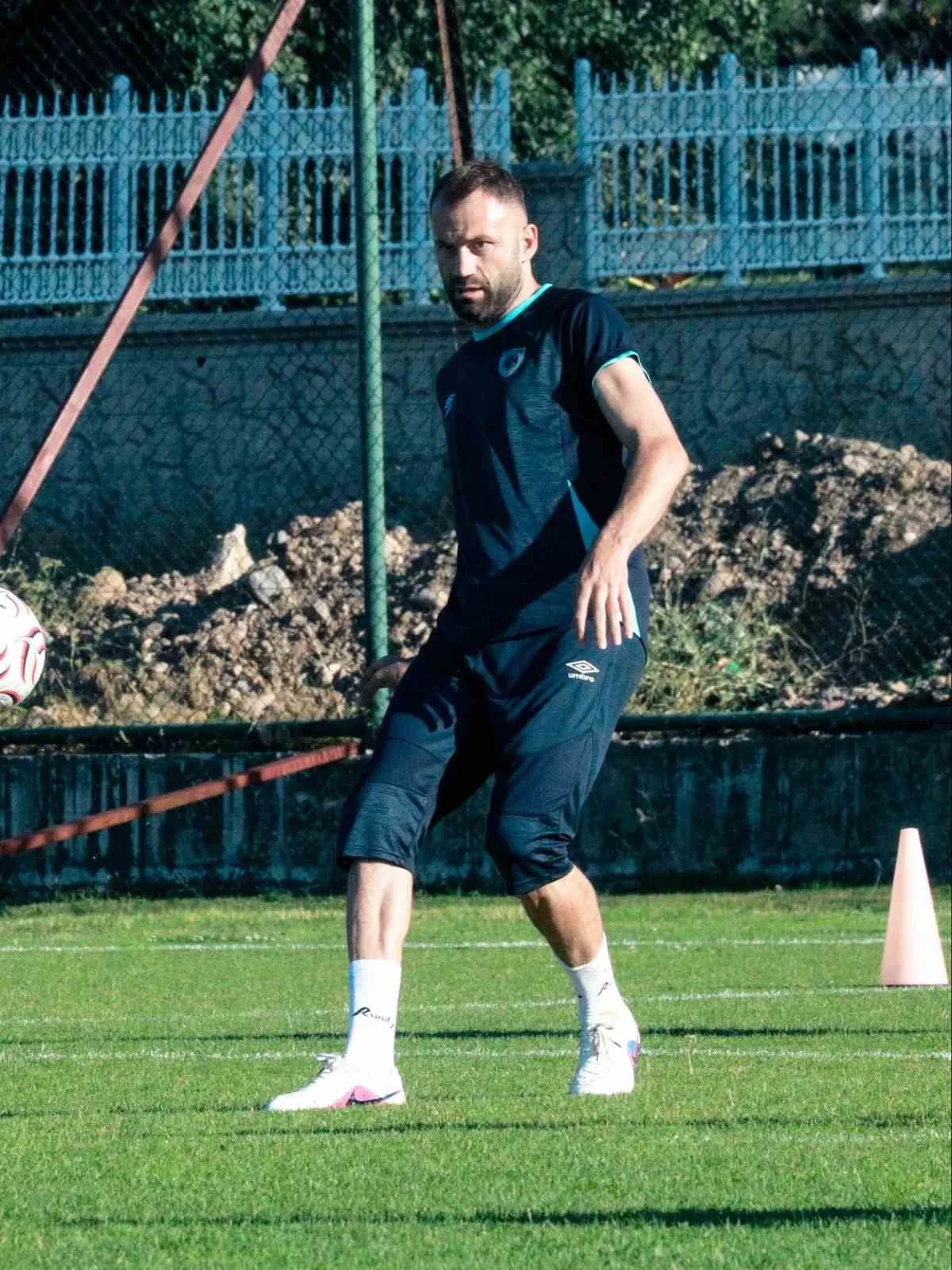 ERZURUMSPOR FK, TRENDYOL SÜPER LİG’İN 3. HAFTASINDA DEPLASMANDA GENÇLERBİRLİĞİ İLE OYNAYACAĞI KARŞILAŞMANIN HAZIRLIKLARINA BAŞLADI.  MUSTAFA YUMLU