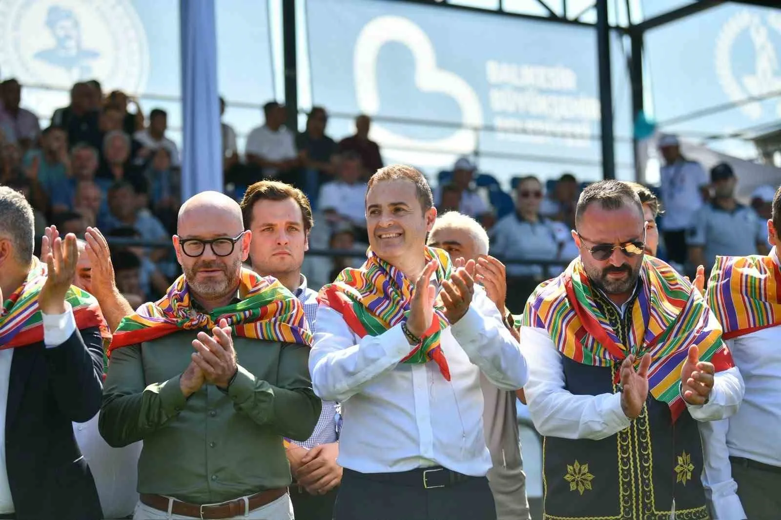 GELENEKSEL KURTDERELİ MEHMET PEHLİVAN YAĞLI GÜREŞLERİ’NİN 1. GÜNÜ SONA ERDİ