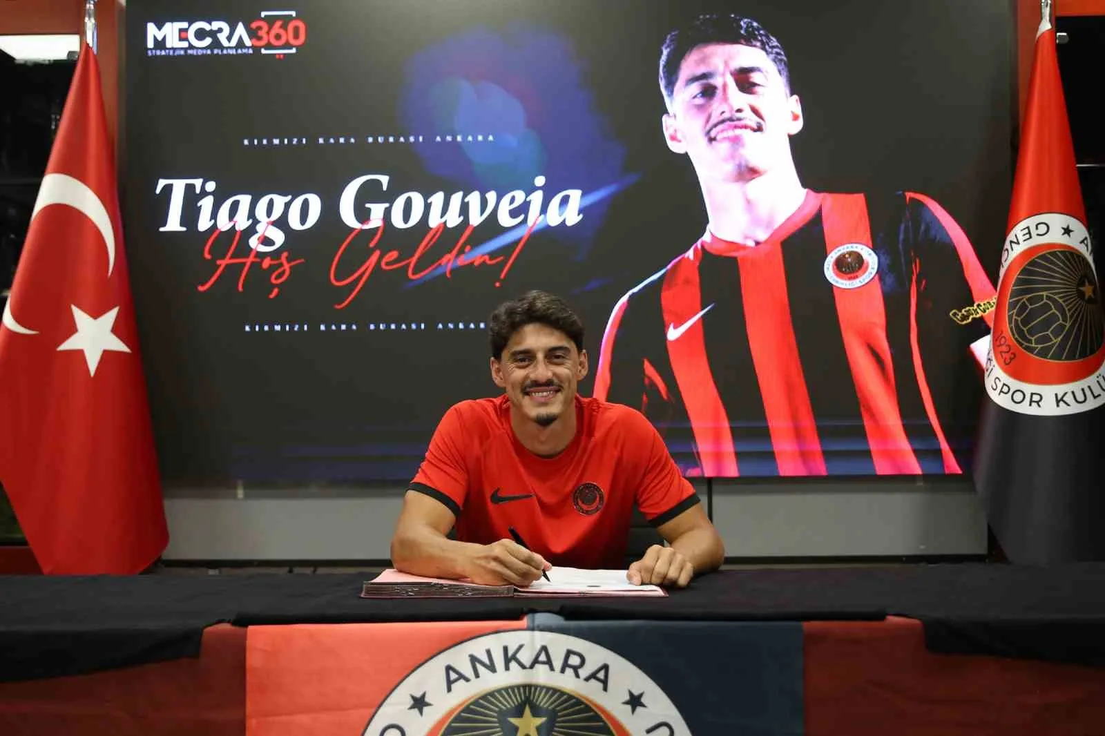 TİAGO GOUVEİA