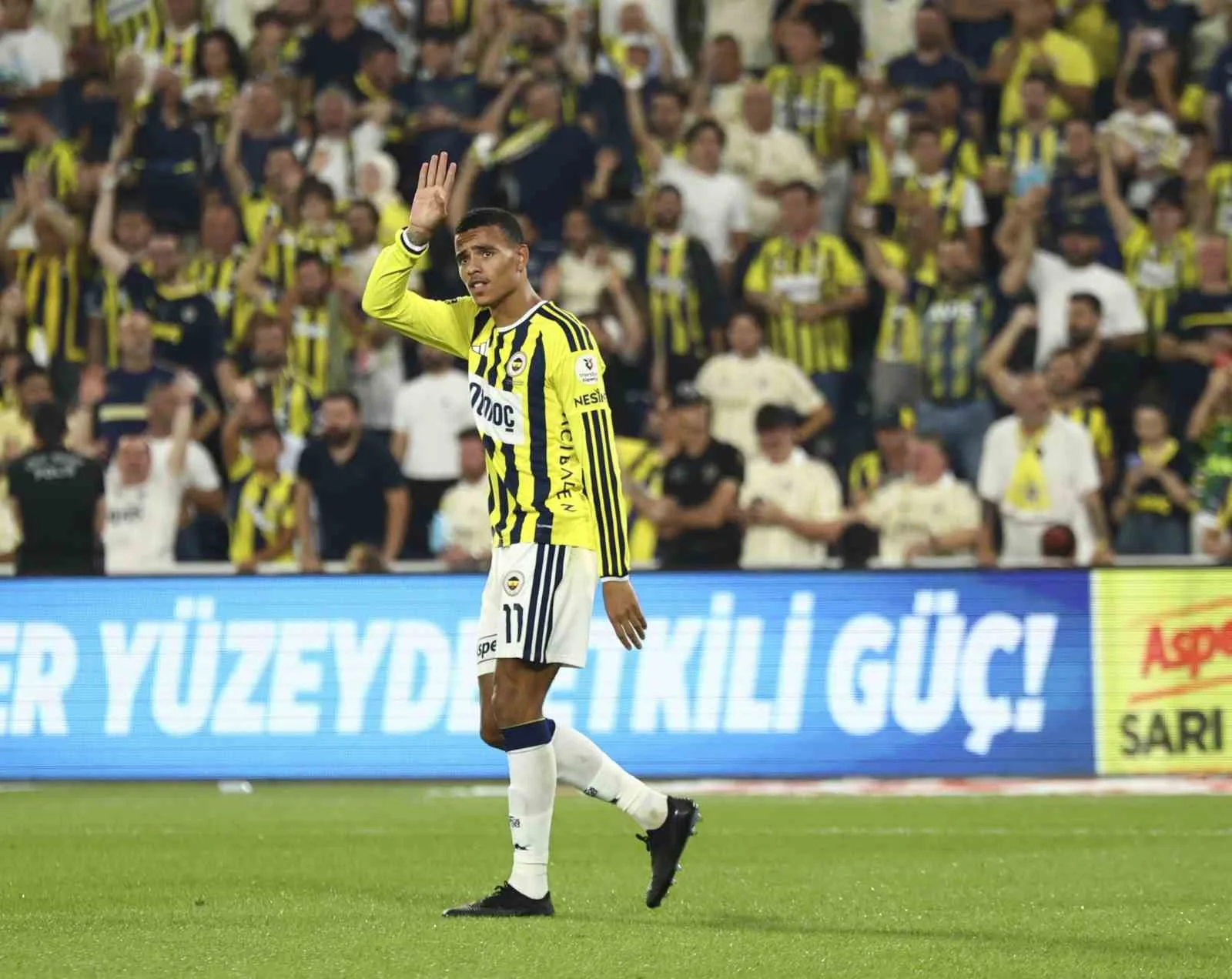 FENERBAHÇE'NİN İNGİLİZ OYUNCUSU MASON GREENWOOD, KONYASPOR MAÇINDA 2 GOL, 1 ASİSTE İMZA ATTI.