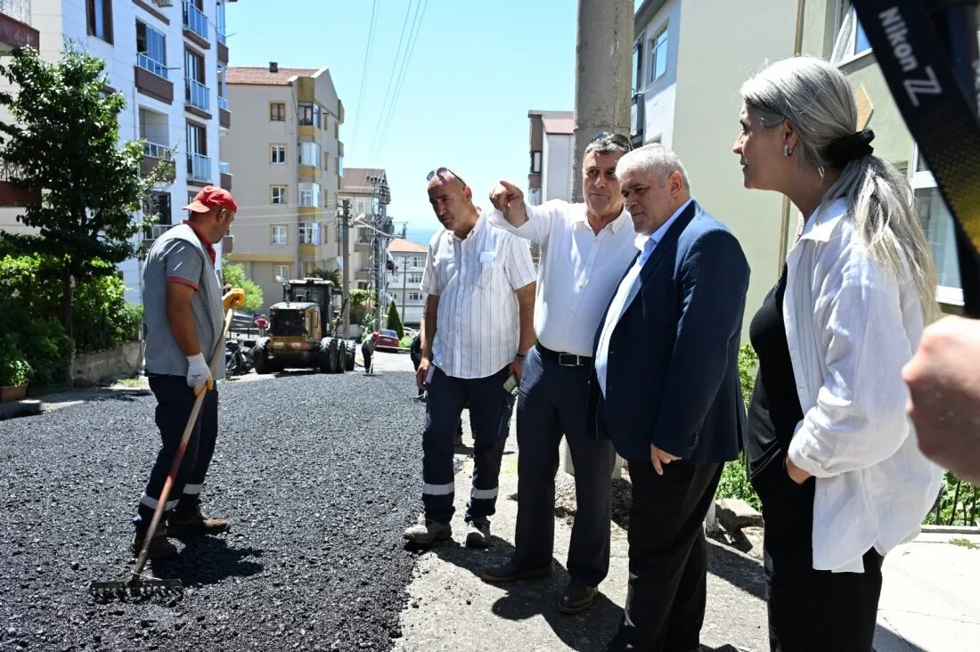 Kdz. Ereğli’de Sıcak Asfalt Çalışmaları Kesintisiz Sürüyor