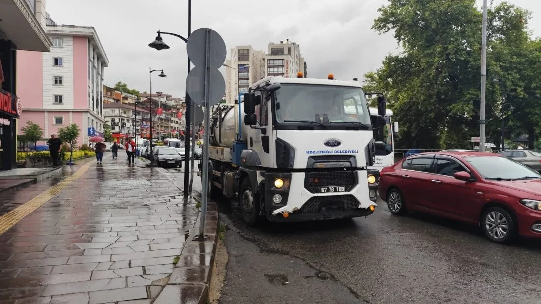 Kdz. Ereğli Belediyesi Ekipleri Sahada Seferber