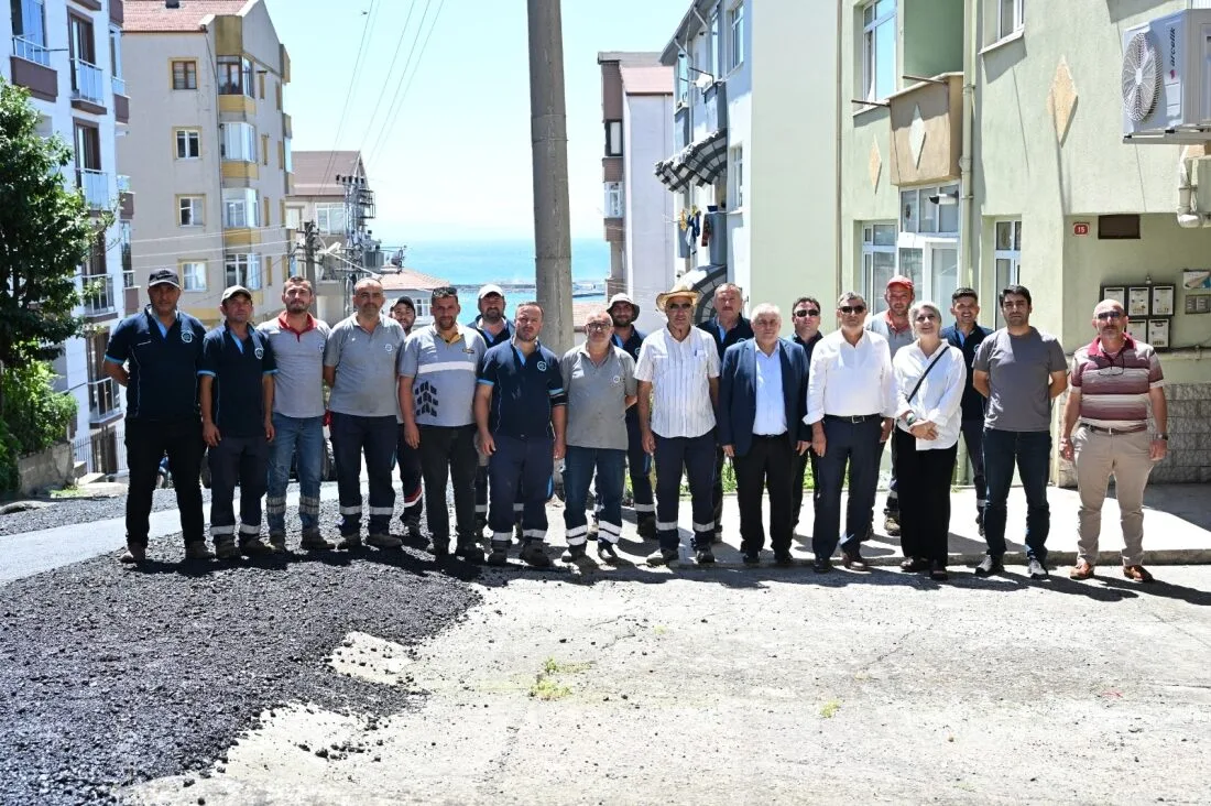 Kdz. Ereğli’de Sıcak Asfalt Çalışmaları Kesintisiz Sürüyor