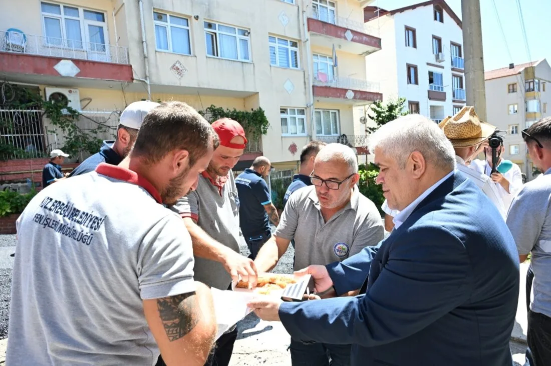 Kdz. Ereğli’de Sıcak Asfalt Çalışmaları Kesintisiz Sürüyor