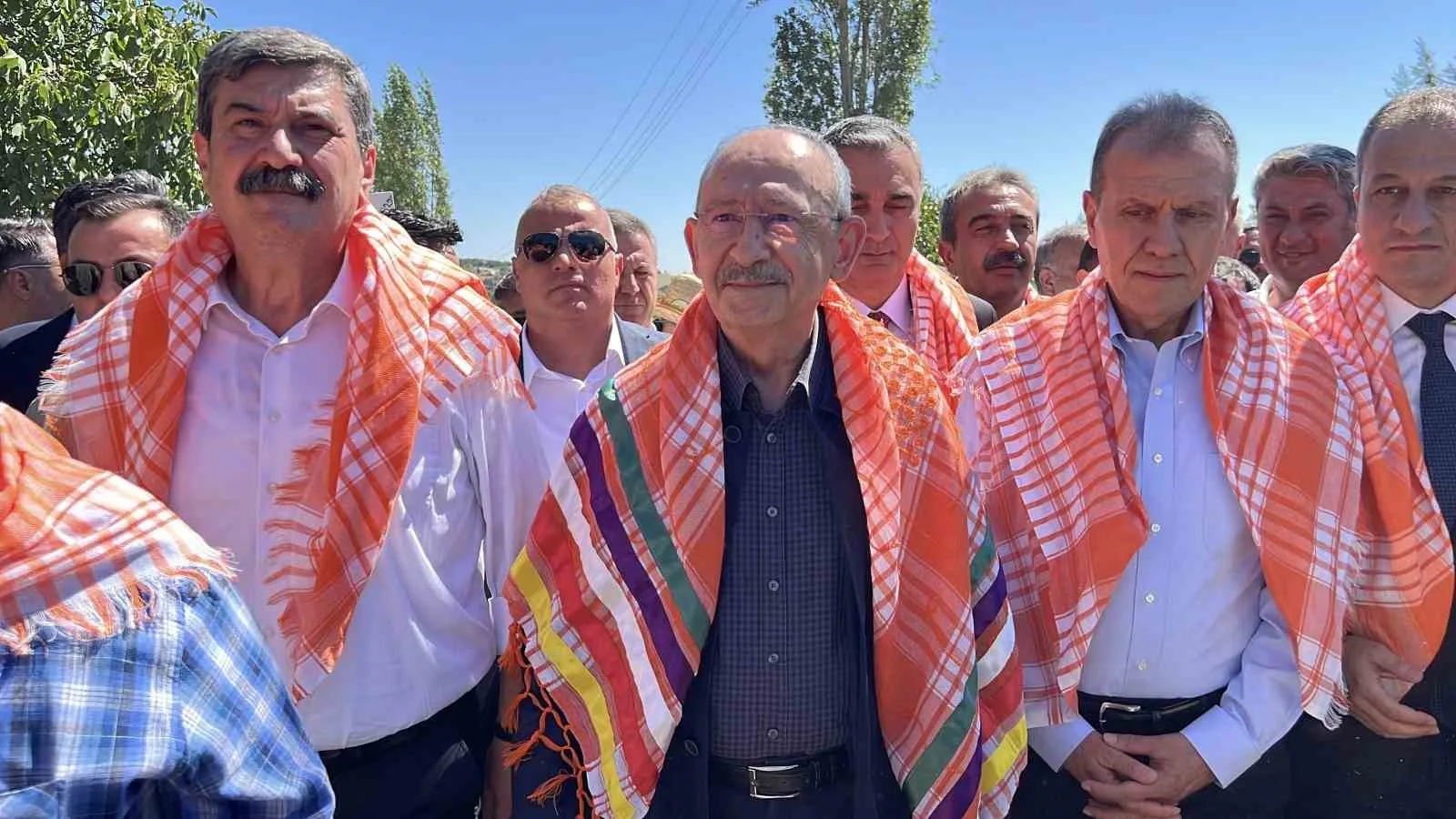CHP GENEL BAŞKANI KEMAL KILIÇDAROĞLU, MERSİN’İN TOROSLAR İLÇESİNDE DÜZENLENEN 2. KARDEŞ GÖÇERLER YÖRÜK ETKİNLİĞİNE KATILDI.