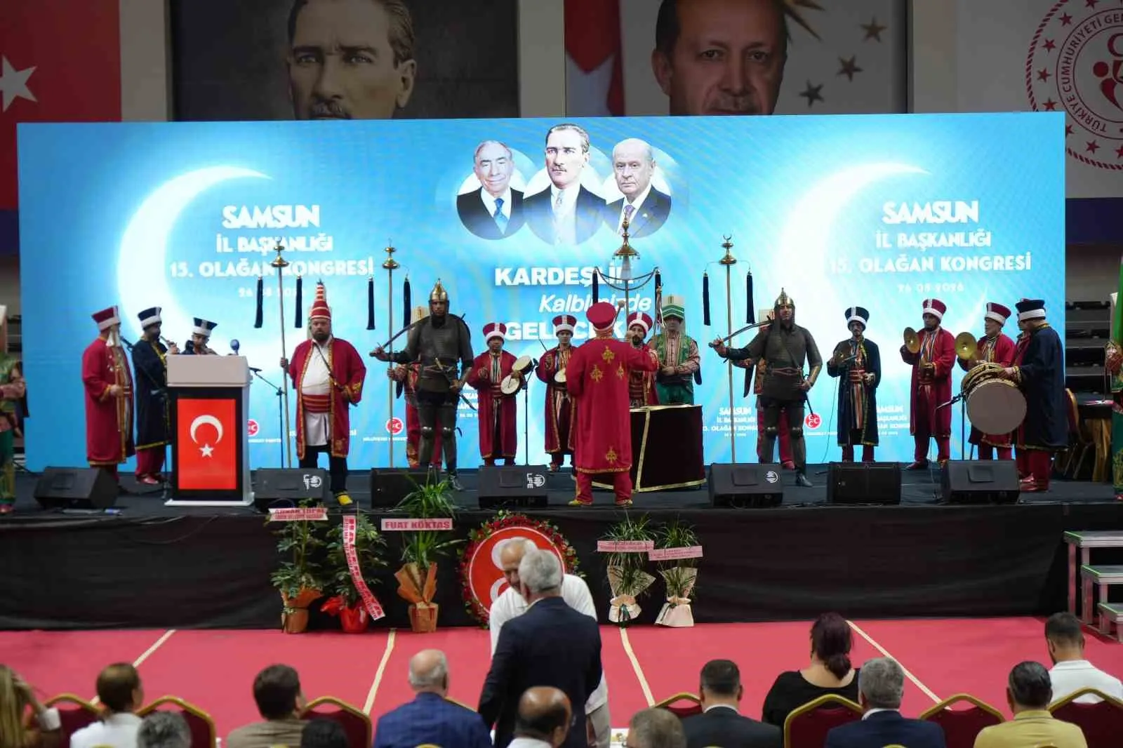 MHP SAMSUN İL KONGRESİ, "KARDEŞLİK KALBİMİZDE GELECEK AKLIMIZDA" TEMASIYLA YAPILDI. BURHAN MUCUR TEK ADAY OLARAK GİRDİĞİ SEÇİMDE YENİDEN İL BAŞKANI OLDU.