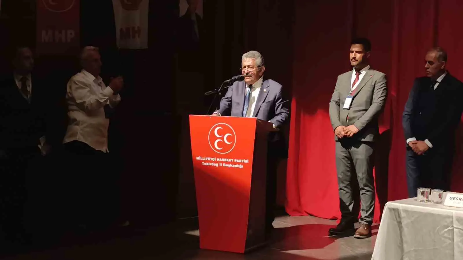 MHP GENEL BAŞKAN YARDIMCISI FETHİ YILDIZ, KONGREDE BİR KONUŞMA YAPTI