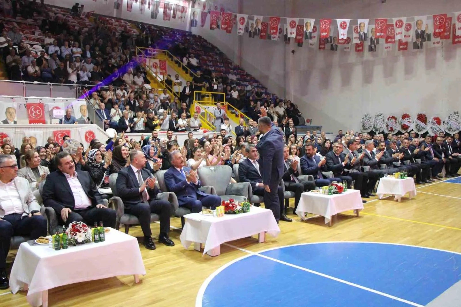 HAMİT KAPLAN SPOR SALONU’NDA MİLLİYETÇİ HAREKET PARTİSİ (MHP) AMASYA İL KONGRESİ DÜZENLENDİ.