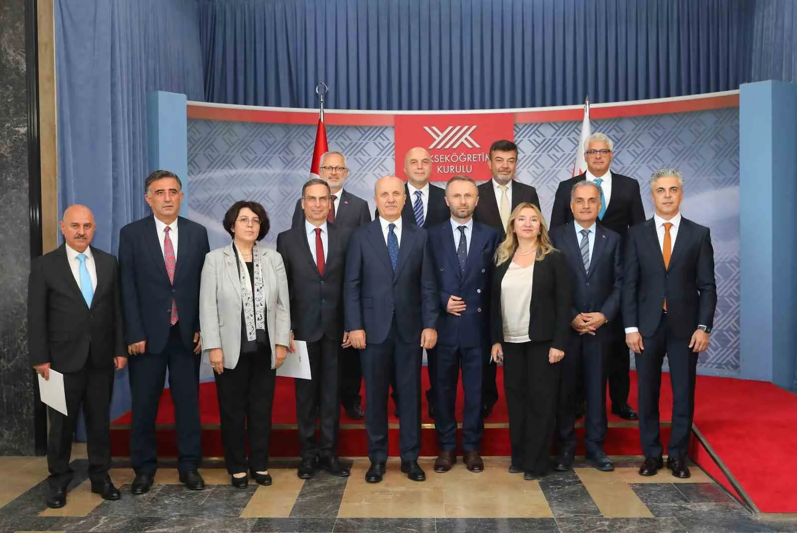 ZONGULDAK BÜLENT ECEVİT ÜNİVERSİTESİ (BEUN) REKTÖRLÜĞÜNE ATANAN PROF. DR. AHMET ULUSOY, YÜKSEKÖĞRETİM KURULU (YÖK) BAŞKANLIĞINDA DÜZENLENEN TÖRENLE REKTÖRLÜK MAZBATASINI YÖK BAŞKANI PROF. DR. EROL ÖZVAR’IN ELİNDEN TESLİM ALDI.