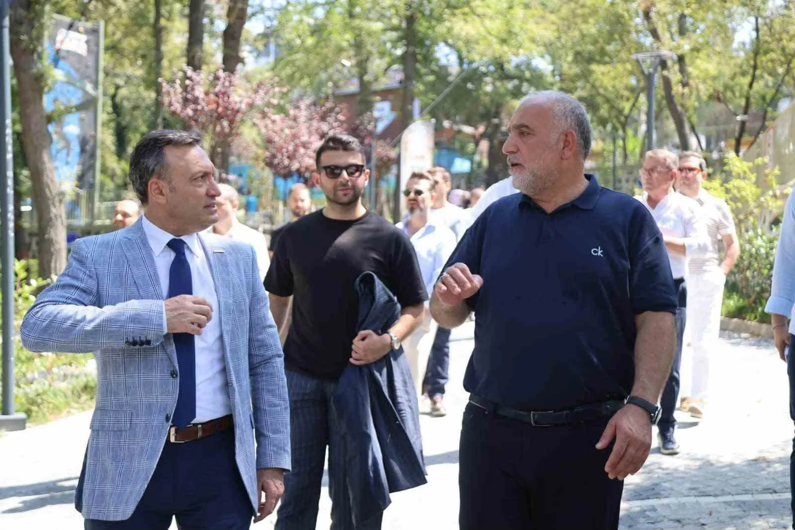 CANİK BELEDİYE BAŞKANI İBRAHİM SANDIKÇI, SAMSUN SANAYİCİ VE İŞ İNSANLARI DERNEĞİ (SAMSİAD) BAŞKANI SÜLEYMAN FERŞAT ELDEMİR VE YÖNETİM KURULU ÜYELERİNİ CANİK BELEDİYESİ MEŞE TESİSLERİ, CANİK BELEDİYESİ MACERA PARKI VE CANİK BELEDİYESİ ÖZDEMİR BAYRAKTAR KEŞİF KAMPÜSÜ'NDE AĞIRLADI.