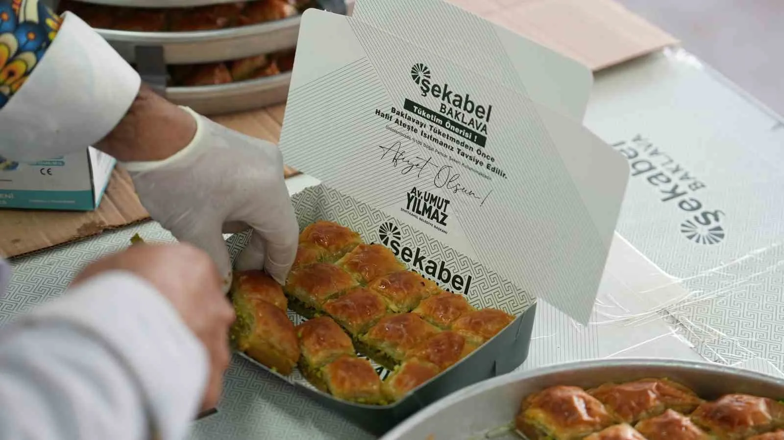 ŞEKABEL BAKLAVA ŞEHİTKAMİL’İN DÖRT BİR YANINA YAYILIYOR