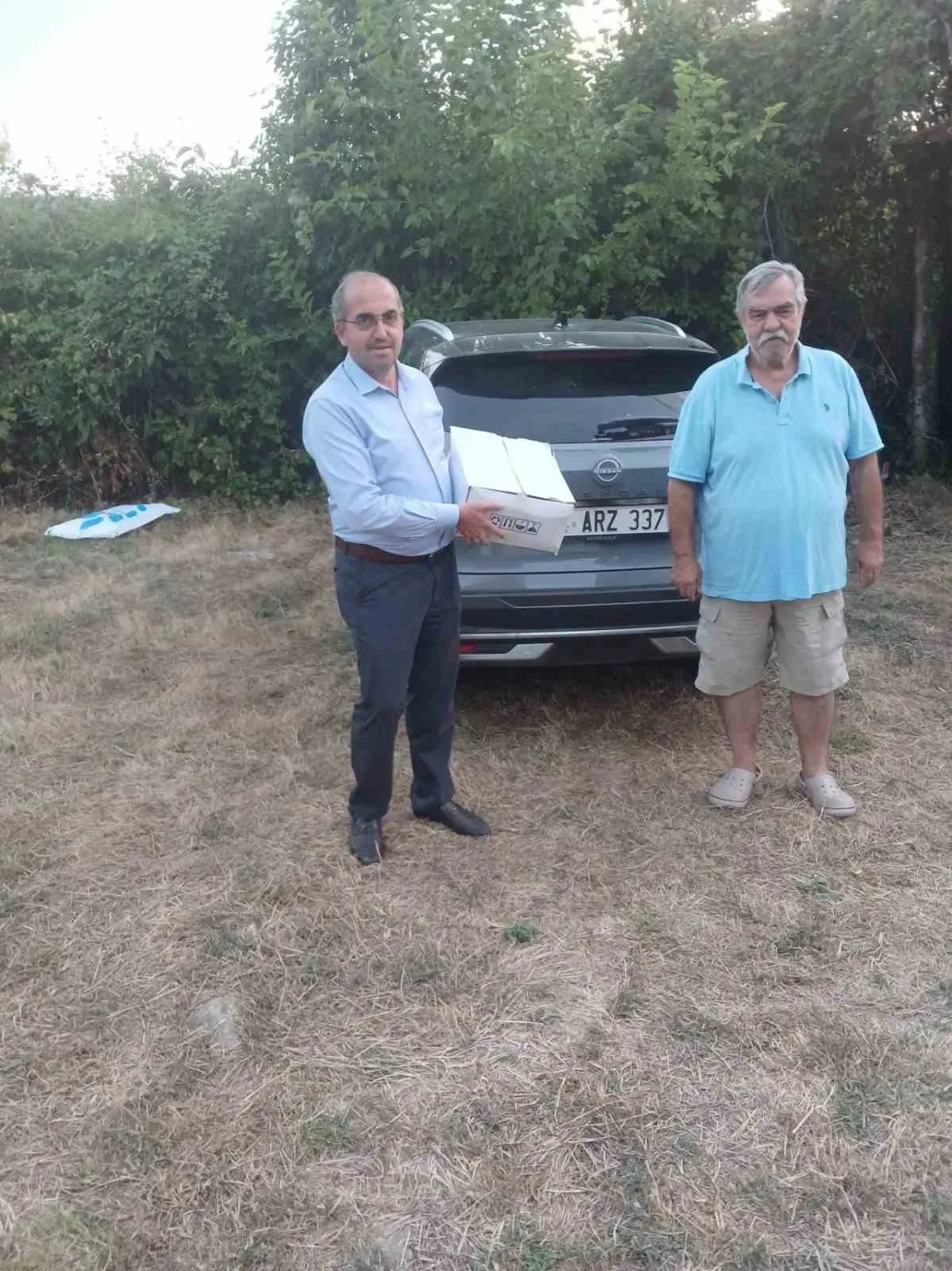 SİNOPLU EMEKLİ AKADEMİSYEN PROF. DR. EMİN KURU, KARABUĞDAY ÜRETİMİNE YÖNELİK İLGİNİN HER GEÇEN GÜN ARTTIĞINI BELİRTEREK, EKİM YAPMAK İSTEYEN VATANDAŞLARA TOHUM DESTEĞİ SAĞLADIĞINI VE ELDE EDİLEN ÜRÜNLERİ UN YAPTIRARAK DEĞERLENDİRDİĞİNİ AÇIKLADI.