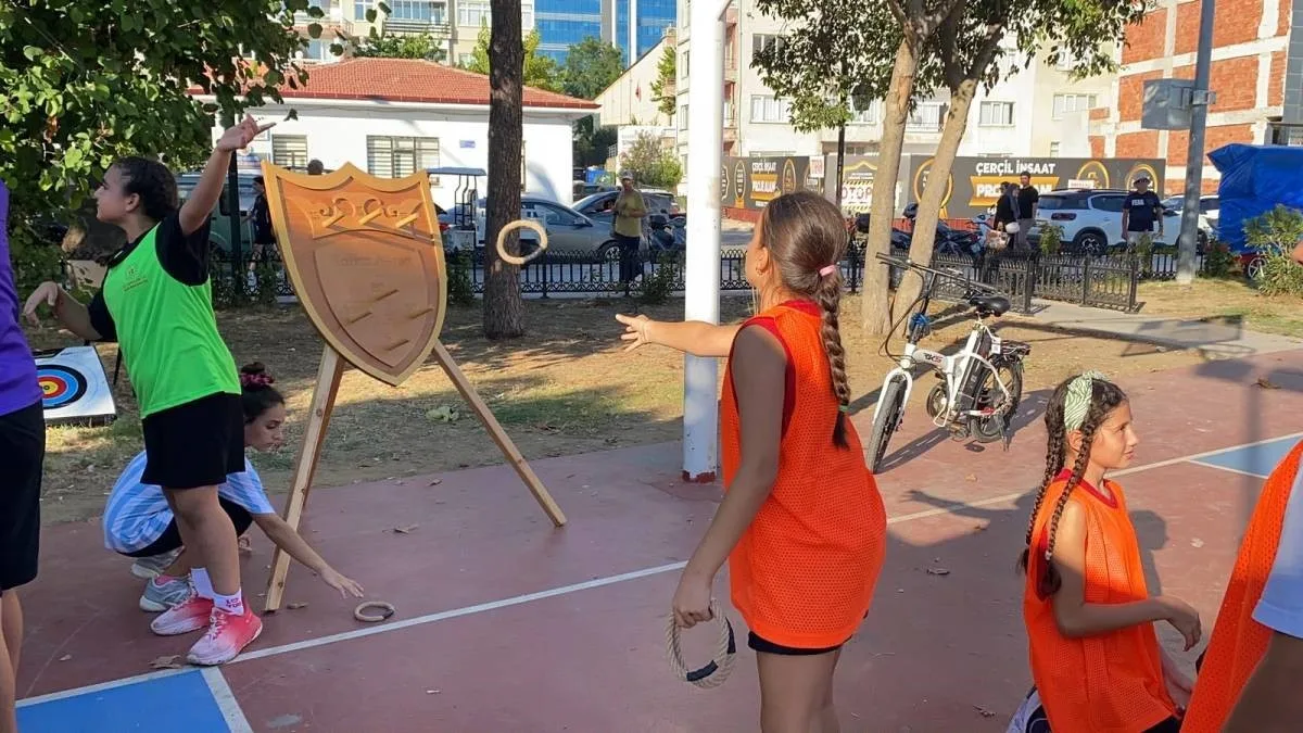 SİNOP’TA GENÇLİK HAFTASI ETKİNLİKLERİ KAPSAMINDA GENÇLİK VE SPOR FESTİVALİ DÜZENLENDİ.