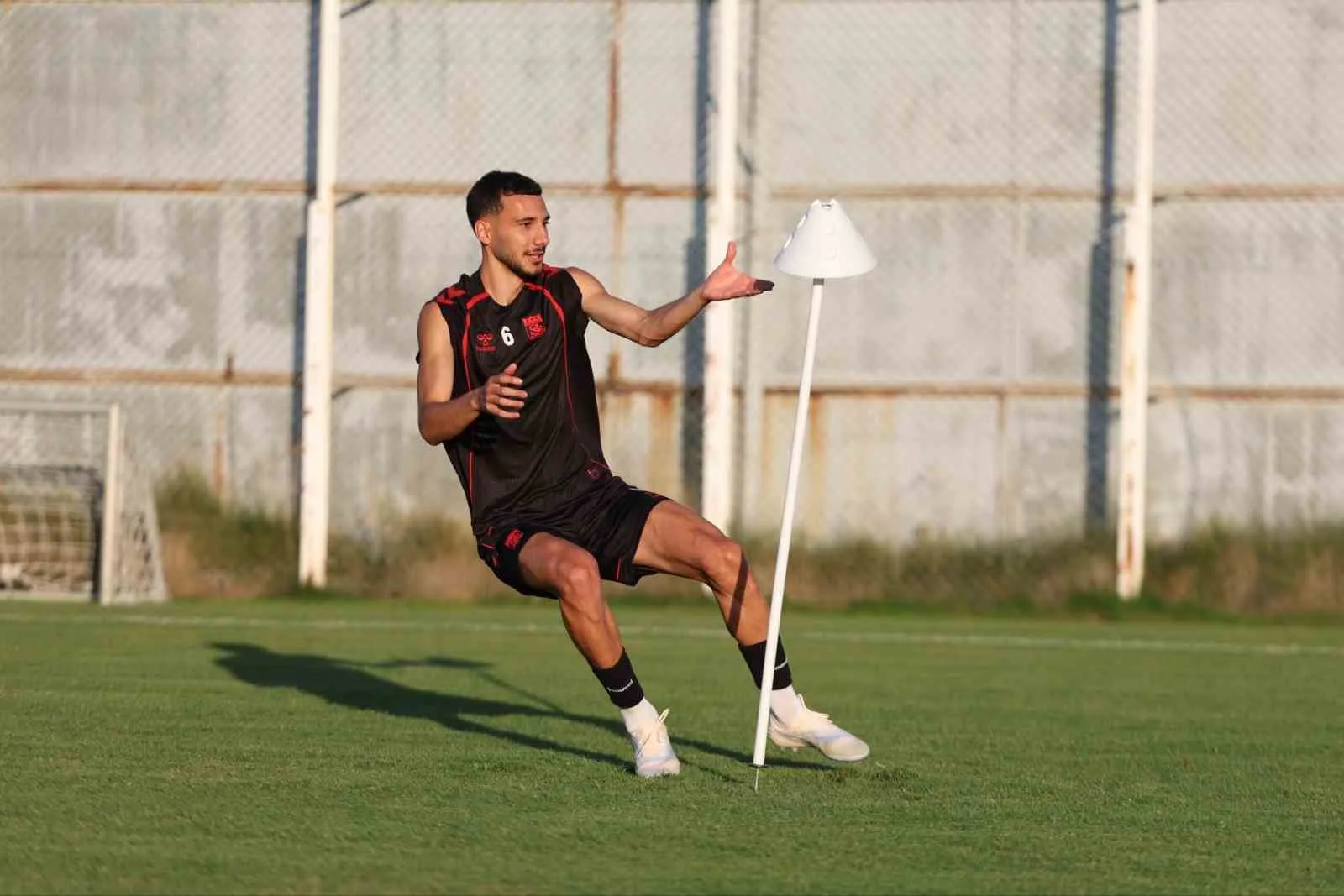 SİVASSPOR, TRENDYOL 1. LİG 2026-2027 SEZONUNUN 3. HAFTASINDA MANİSA FK İLE OYNAYACAĞI KARŞILAŞMANIN HAZIRLIKLARINI SÜRDÜRDÜ.