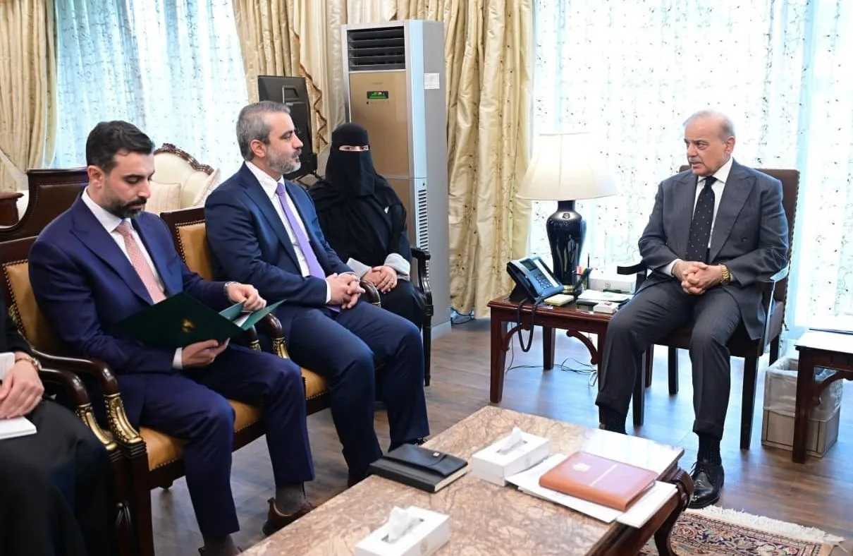 SURİYE DIŞİŞLERİ BAKANI ESAD HASAN ŞEYBANİ, RESMİ ZİYARET KAPSAMINDA BULUNDUĞU PAKİSTAN'IN BAŞKENTİ İSLAMABAD'DA PAKİSTAN BAŞBAKANI ŞAHBAZ ŞERİF İLE BİR ARAYA GELDİ.