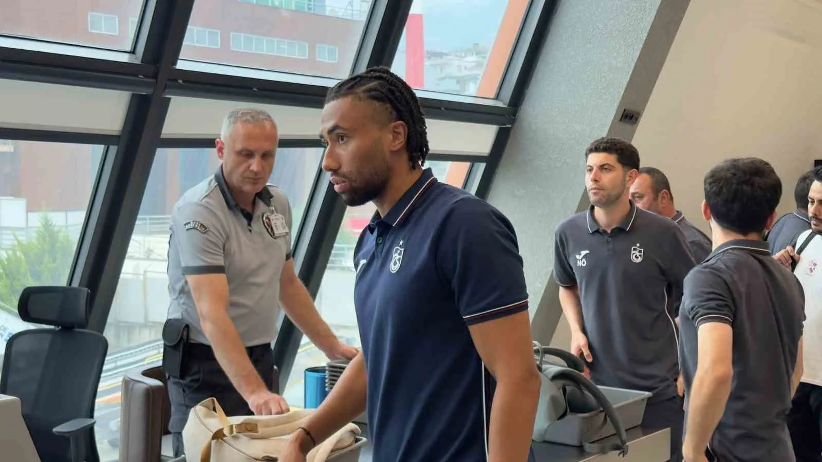 TRABZONSPOR'DA KASIMPAŞA MAÇI KAMP KADROSU BELLİ OLDU.