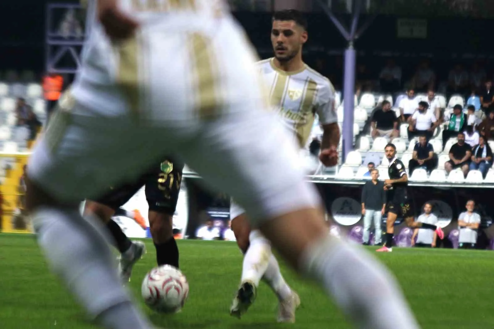 TRENDYOL 1. LİG’İN 3. HAFTASINDA IĞDIR FK, SAHASINDA AĞIRLADIĞI KAYSERİSPOR’A 1-0 MAĞLUP OLDU.