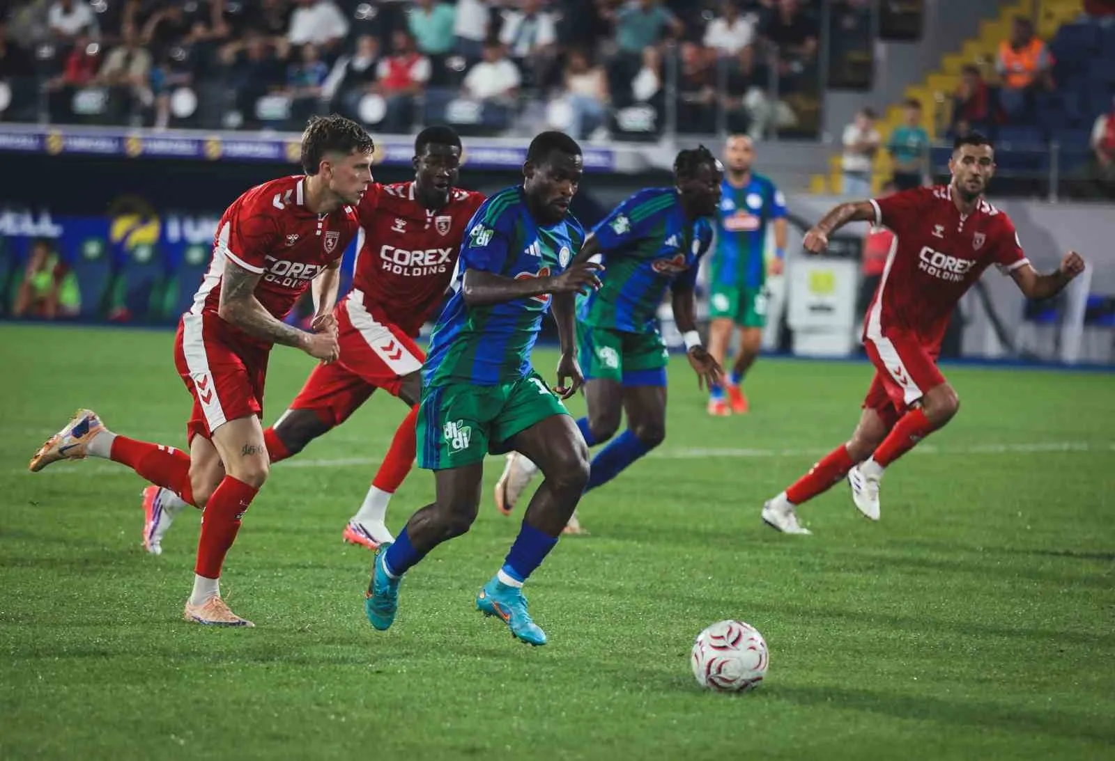 TRENDYOL SÜPER LİG’İN 2. HAFTASINDA ÇAYKUR RİZESPOR SAHASINDA KARŞILAŞTIĞI SAMSUNSPOR’A 2-0 MAĞLUP OLDU.
