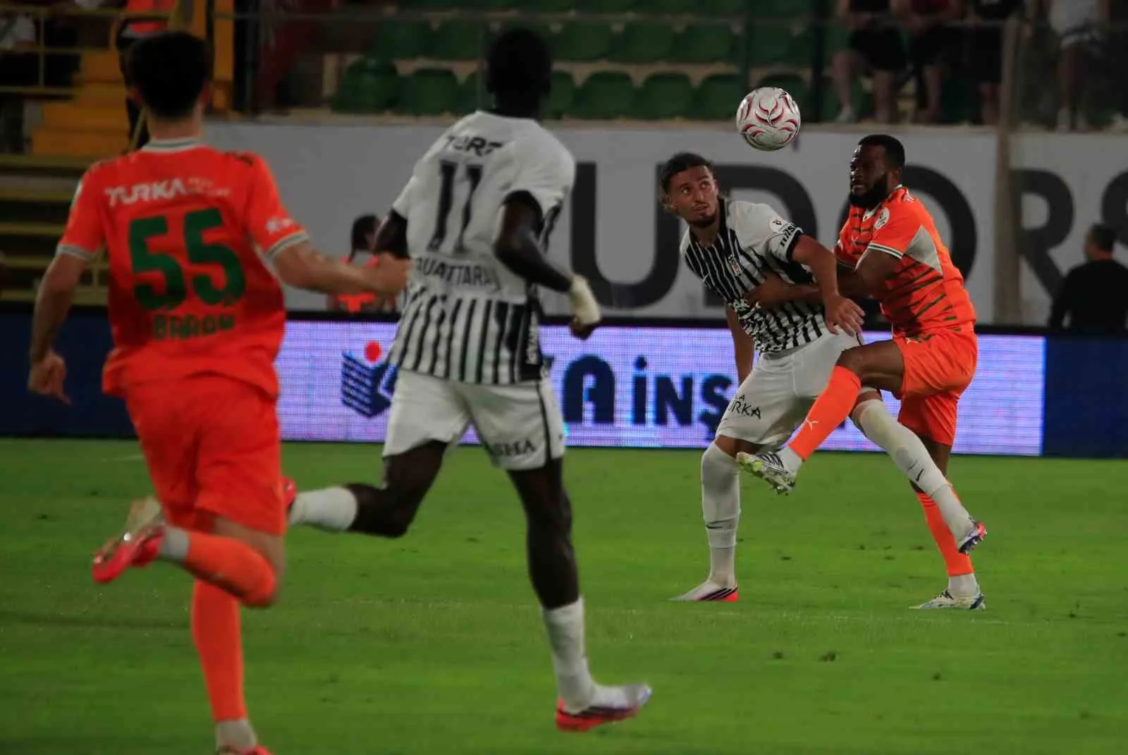TRENDYOL SÜPER LİG’İN 2. HAFTASINDA CORENDON ALANYASPOR, SAHASINDA BEŞİKTAŞ'I 1-0 MAĞLUP ETTİ.