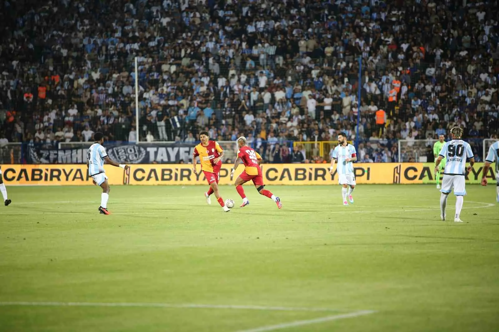 TRENDYOL SÜPER LİG’İN 2. HAFTA AÇILIŞ MAÇINDA ERZURUMSPOR FK, SAHASINDA GALATASARAY’A 4-0 MAĞLUP OLDU.
