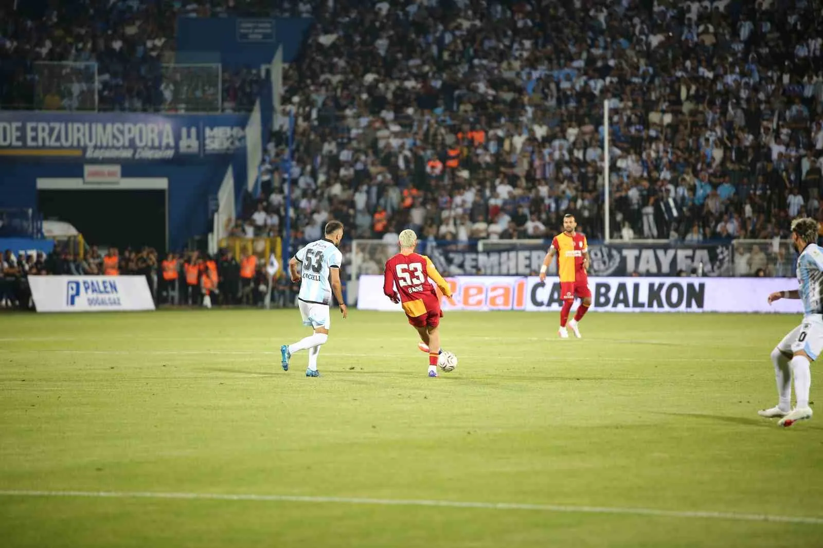 TRENDYOL SÜPER LİG’İN 2. HAFTA AÇILIŞ MAÇINDA ERZURUMSPOR FK, SAHASINDA GALATASARAY’A 4-0 MAĞLUP OLDU.