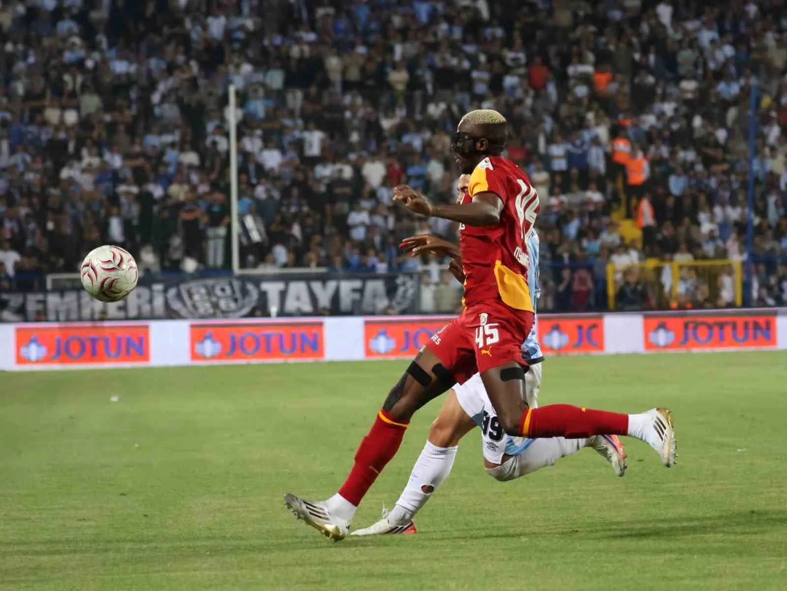 TRENDYOL SÜPER LİG’İN 2. HAFTA AÇILIŞ MAÇINDA ERZURUMSPOR FK, SAHASINDA GALATASARAY’A 4-0 MAĞLUP OLDU.