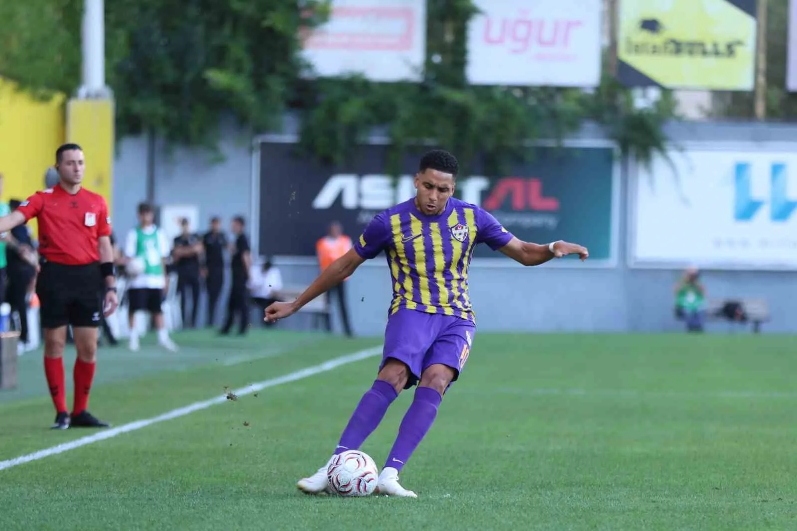 TRENDYOL SÜPER LİG’İN 2. HAFTASINDA EYÜPSPOR, SAHASINDA GAZİANTEP FK’YA 1-0 MAĞLUP OLDU.