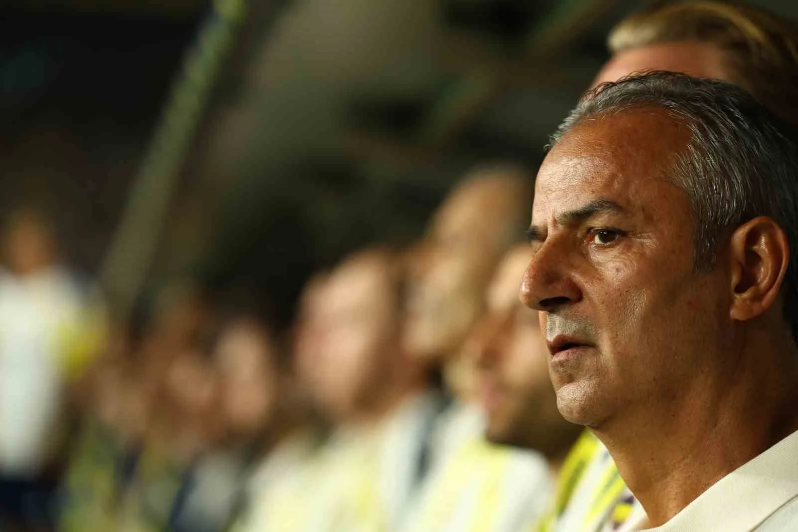 TRENDYOL SÜPER LİG'İN 2. HAFTASINDA FENERBAHÇE, EVİNDE KONYASPOR İLE KARŞILAŞIYOR. MÜCADELENİN 15 DAKİKASI 1-1 EŞİTLİKLE GEÇİLDİ.