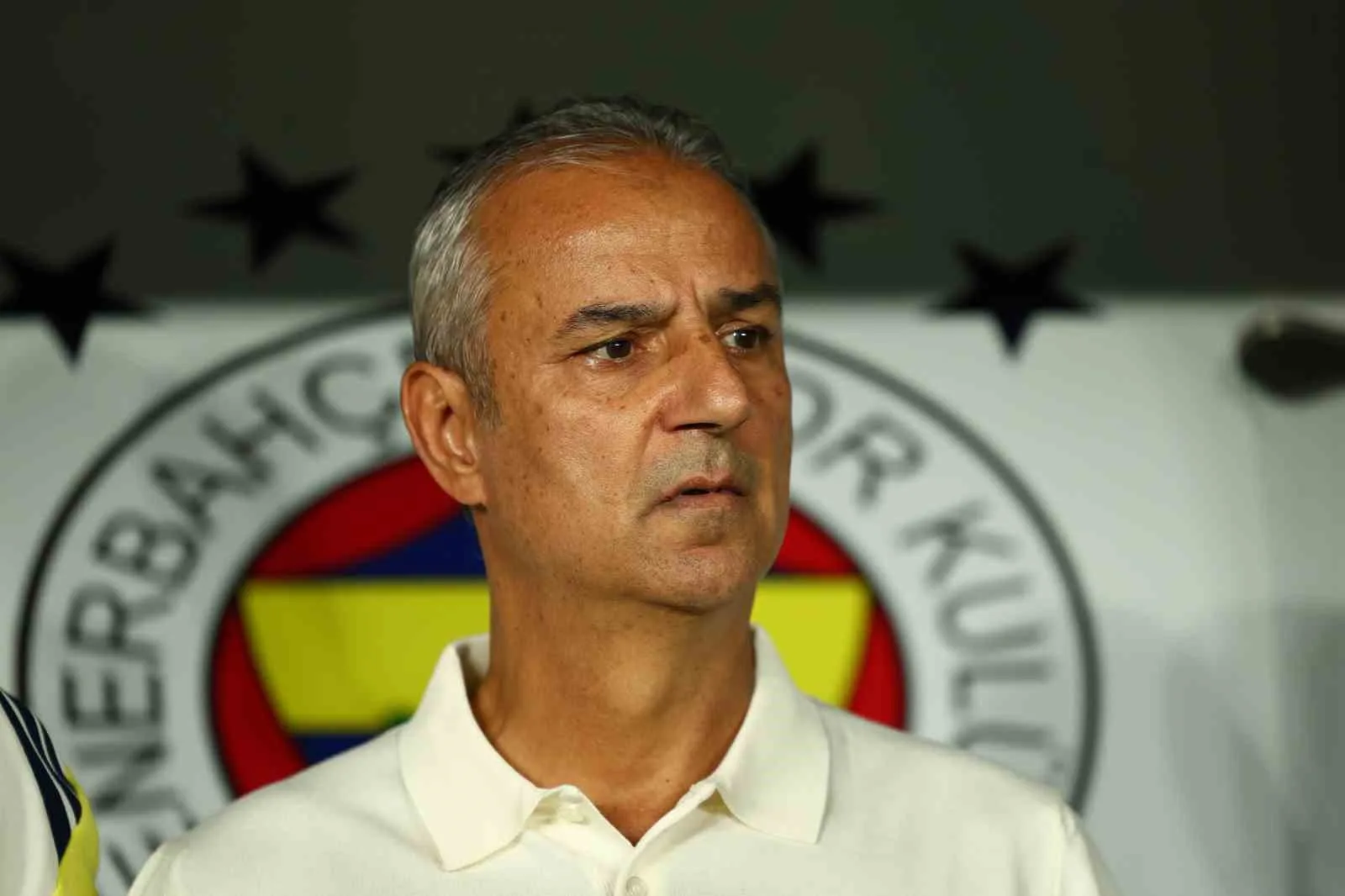 TRENDYOL SÜPER LİG'İN 2. HAFTASINDA FENERBAHÇE, EVİNDE KONYASPOR İLE KARŞILAŞIYOR. MÜCADELENİN 15 DAKİKASI 1-1 EŞİTLİKLE GEÇİLDİ.
