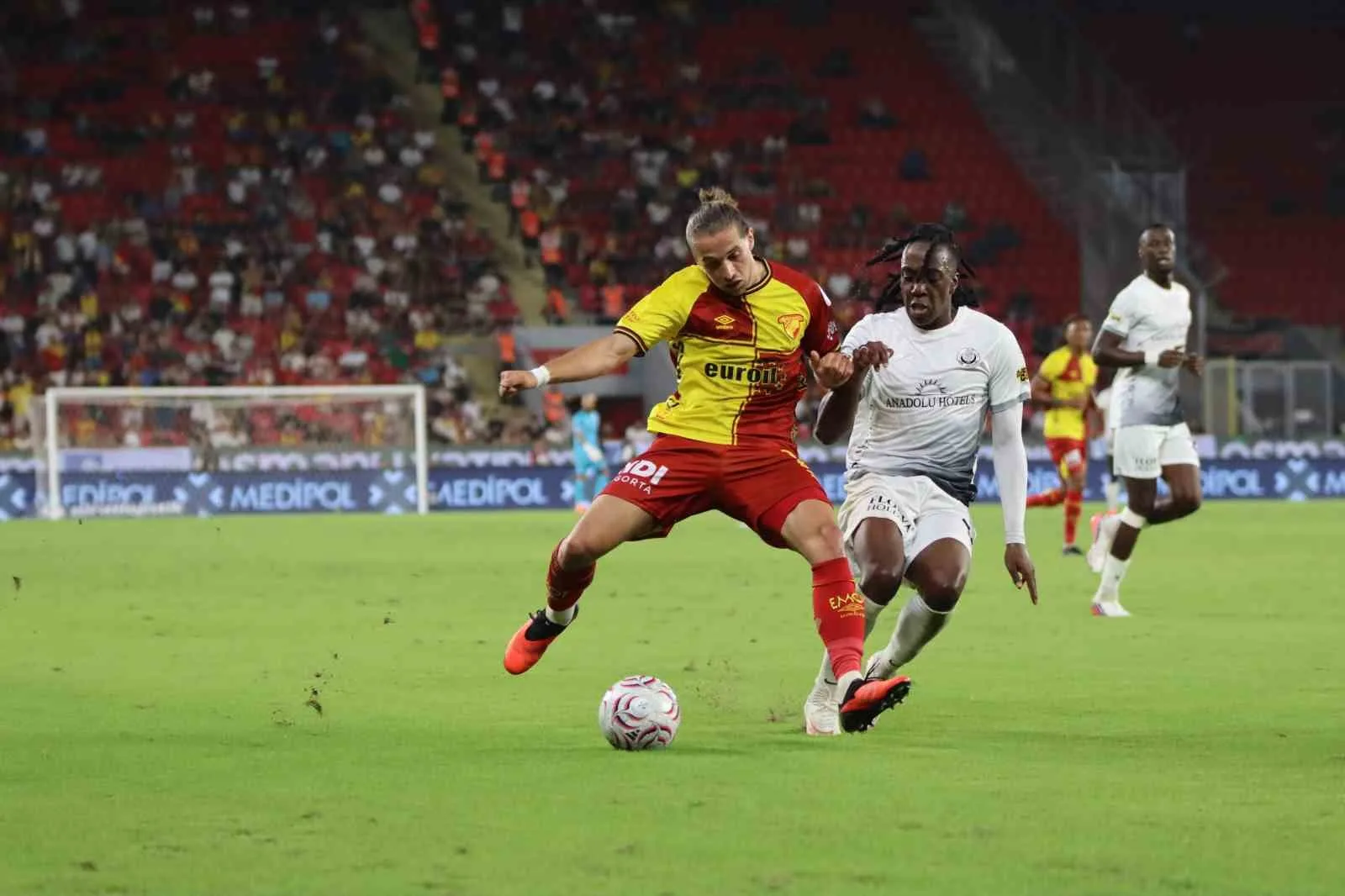 TRENDYOL SÜPER LİG’İN 2. HAFTASINDA GÖZTEPE, SAHASINDA GENÇLERBİRLİĞİ’NE 1-0 MAĞLUP OLDU.