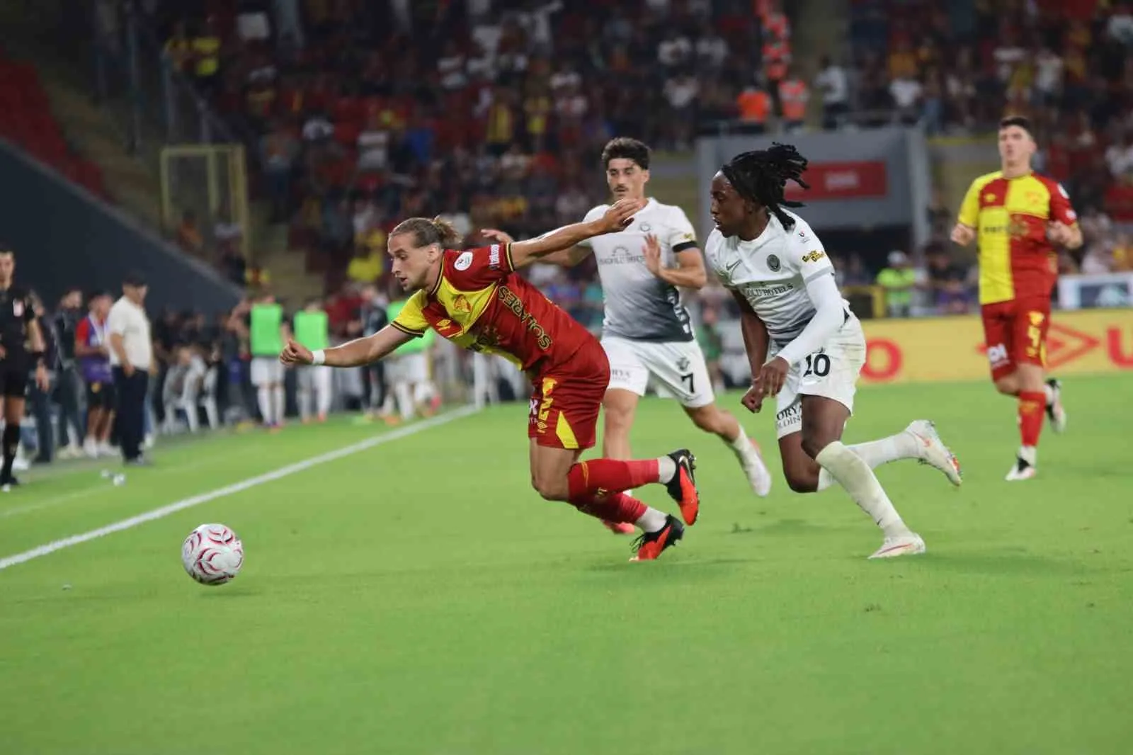 TRENDYOL SÜPER LİG’İN 2. HAFTASINDA GÖZTEPE, SAHASINDA GENÇLERBİRLİĞİ’NE 1-0 MAĞLUP OLDU.
