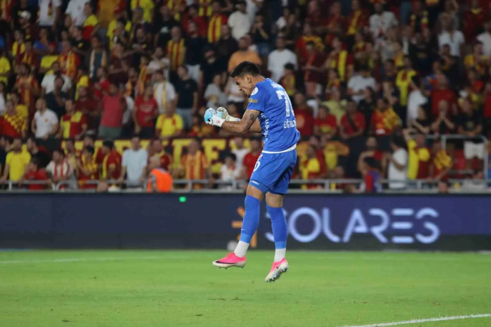 TRENDYOL SÜPER LİG’İN 2. HAFTASINDA GÖZTEPE, SAHASINDA GENÇLERBİRLİĞİ’NE 1-0 MAĞLUP OLDU.