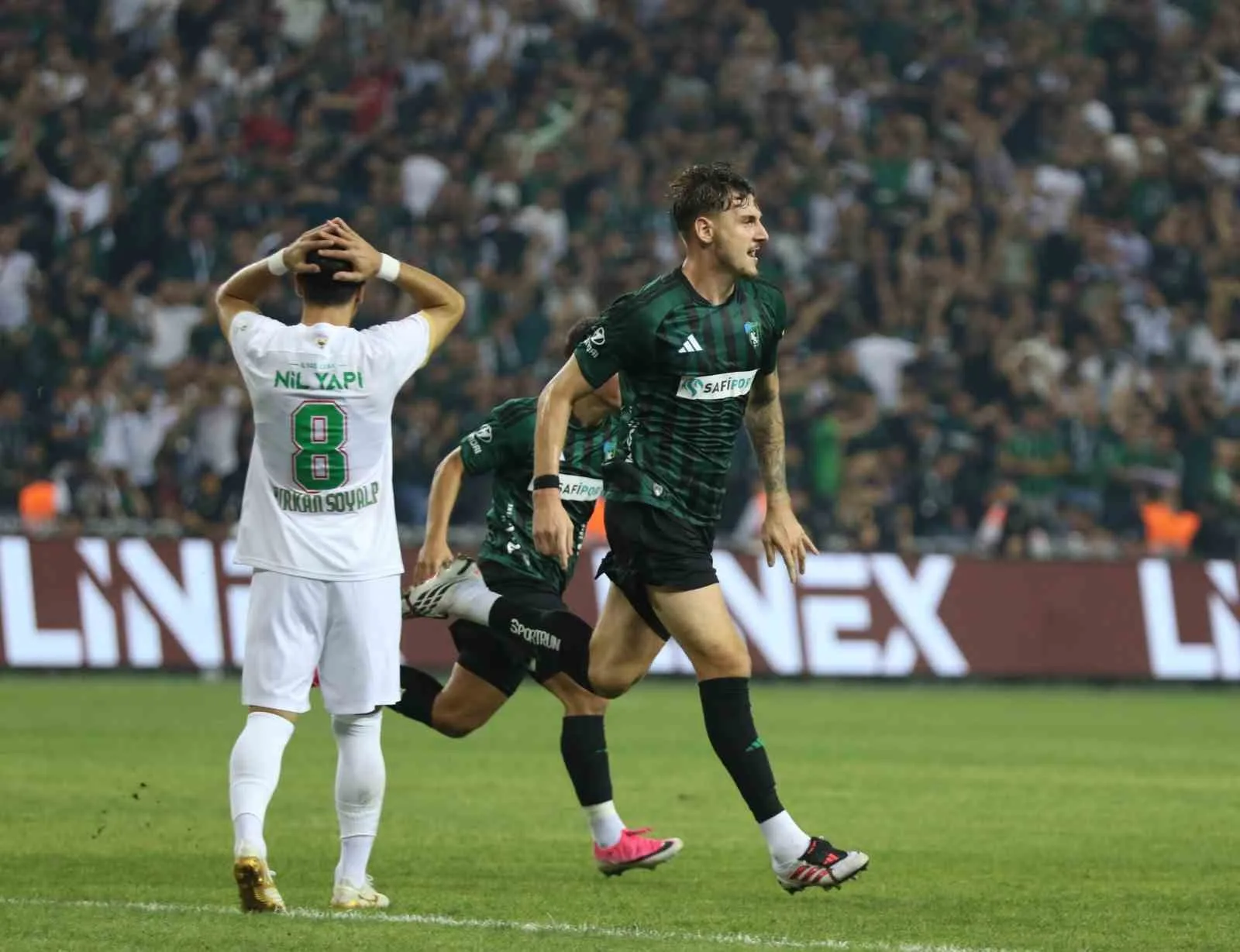 TRENDYOL SÜPER LİG’İN 2. HAFTASINDA KOCAELİSPOR, SAHASINDA KARŞILAŞTIĞI AMED SPORTİF FAALİYETLER'İ 2-0'LIK SKORLA MAĞLUP ETTİ.