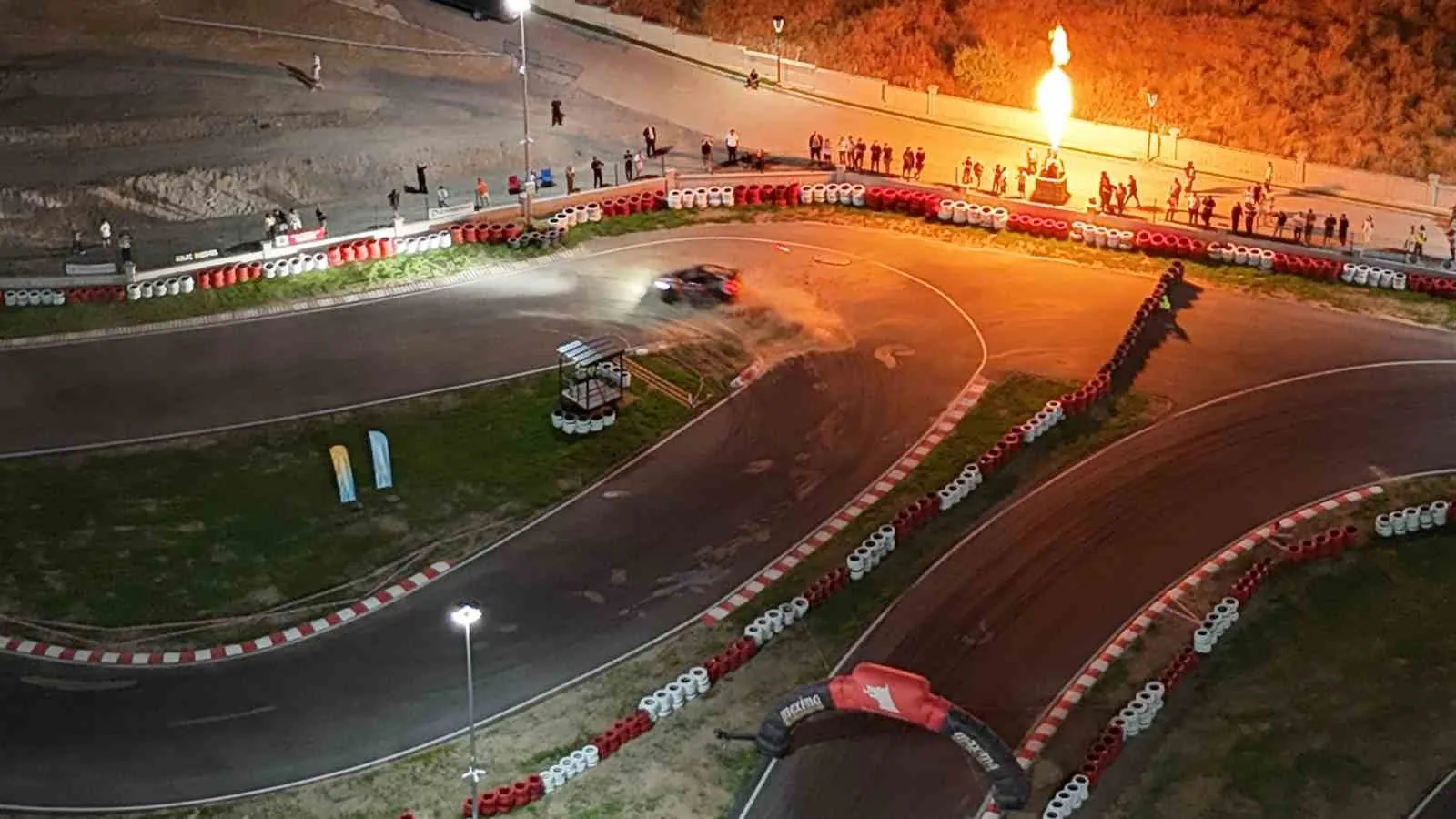 2026 TÜRKİYE RALLİ ŞAMPİYONASI'NIN 4. AYAĞI OLAN KAPADOKYA RALLİSİ, NEVŞEHİR'DE DÜZENLENEN START SEREMONİSİYLE BAŞLADI.