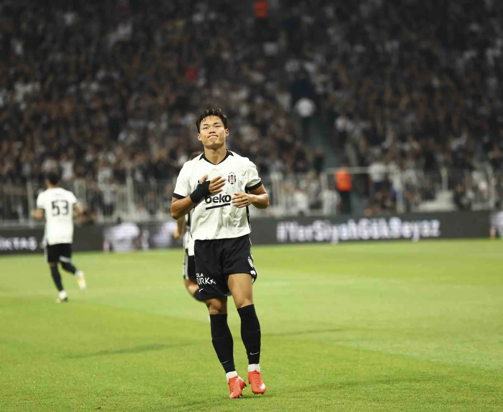 BEŞİKTAŞ, UEFA AVRUPA LİGİ PLAY-OFF TURU İLK MAÇINDA SAHASINDA LİTVANYA TEMSİLCİSİ KAUNO ZALGİRİS İLE KARŞILAŞIYOR.