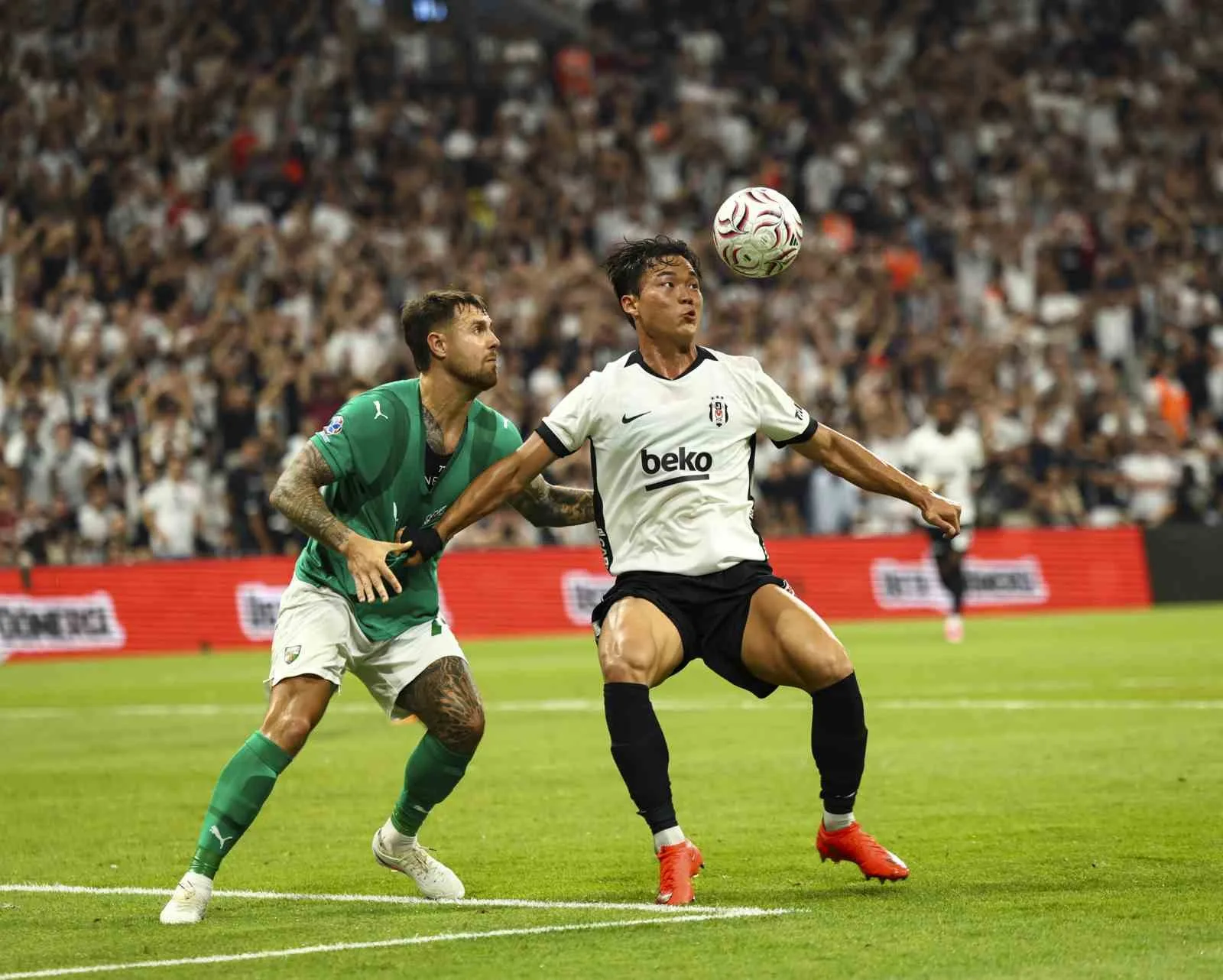 BEŞİKTAŞ, UEFA AVRUPA LİGİ PLAY-OFF TURU İLK MAÇINDA SAHASINDA KARŞILAŞTIĞI LİTVANYA EKİBİ KAUNO ZALGİRİS’İ 3-0 MAĞLUP ETTİ.