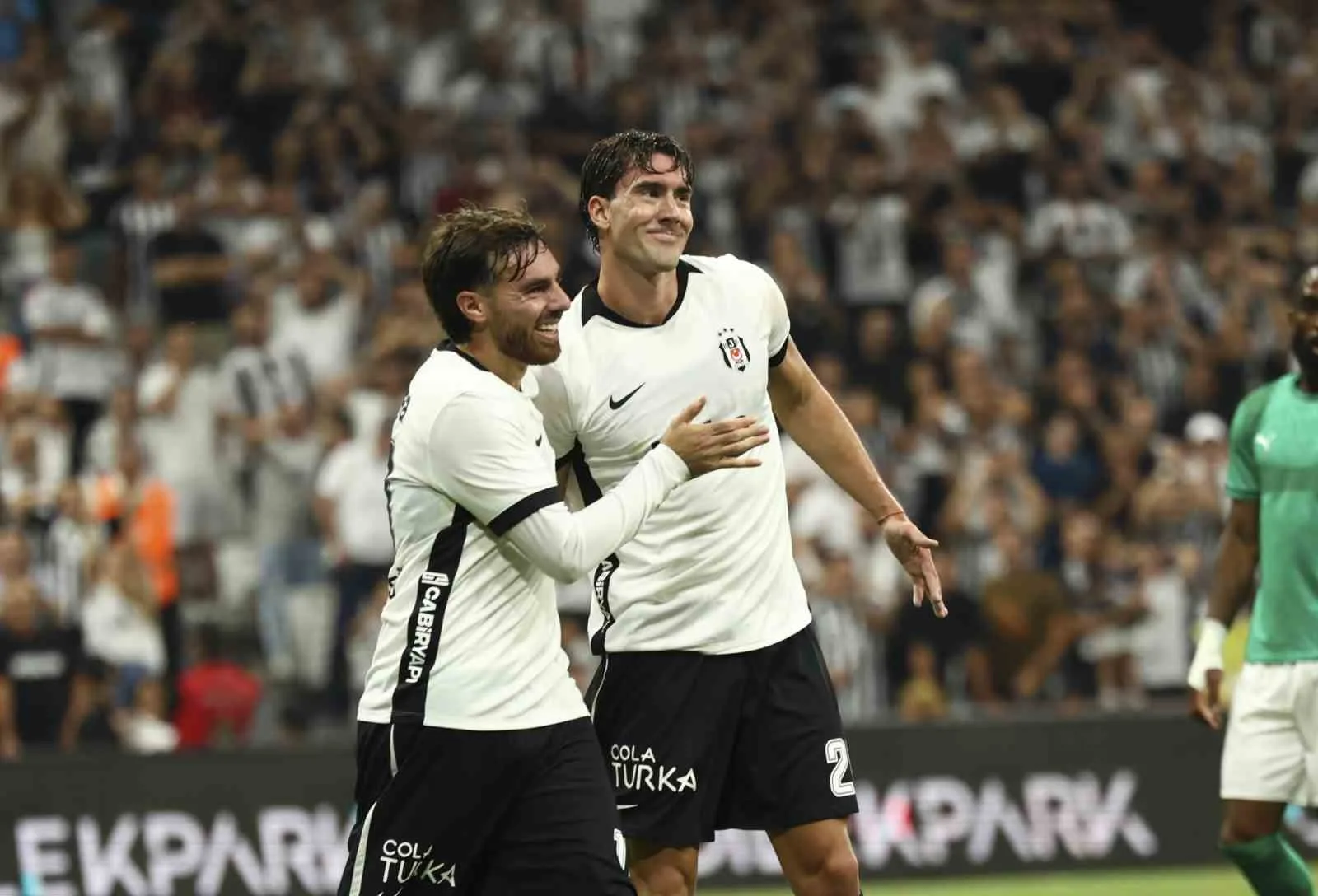 BEŞİKTAŞ, UEFA AVRUPA LİGİ PLAY-OFF TURU İLK MAÇINDA SAHASINDA KARŞILAŞTIĞI LİTVANYA EKİBİ KAUNO ZALGİRİS’İ 3-0 MAĞLUP ETTİ.