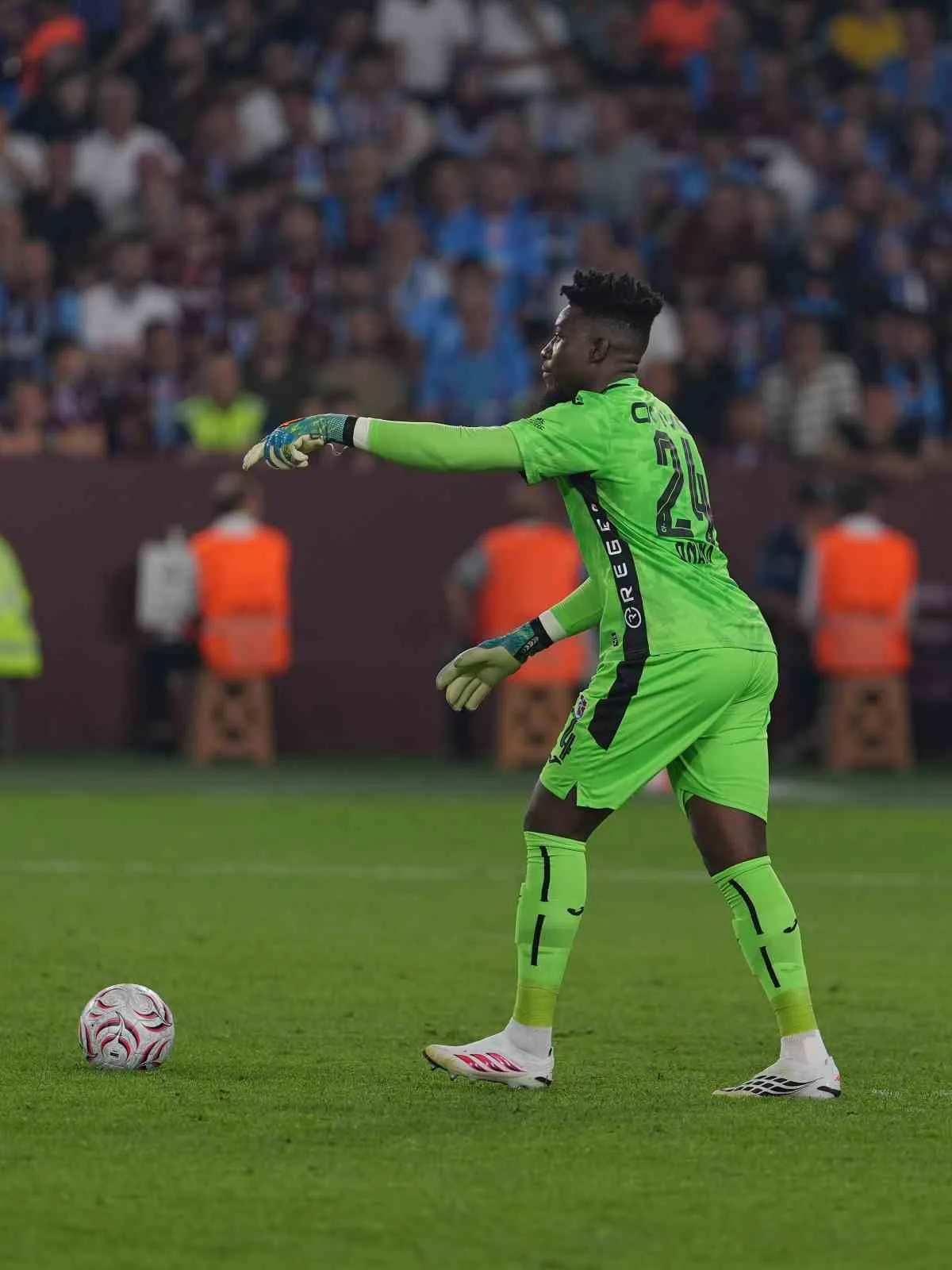 UEFA AVRUPA LİGİ PLAY-OFF TURU İLK MAÇINDA TRABZONSPOR, SAHASINDA MACARİSTAN EKİBİ FERENCVAROS'A 1-0 MAĞLUP OLDU