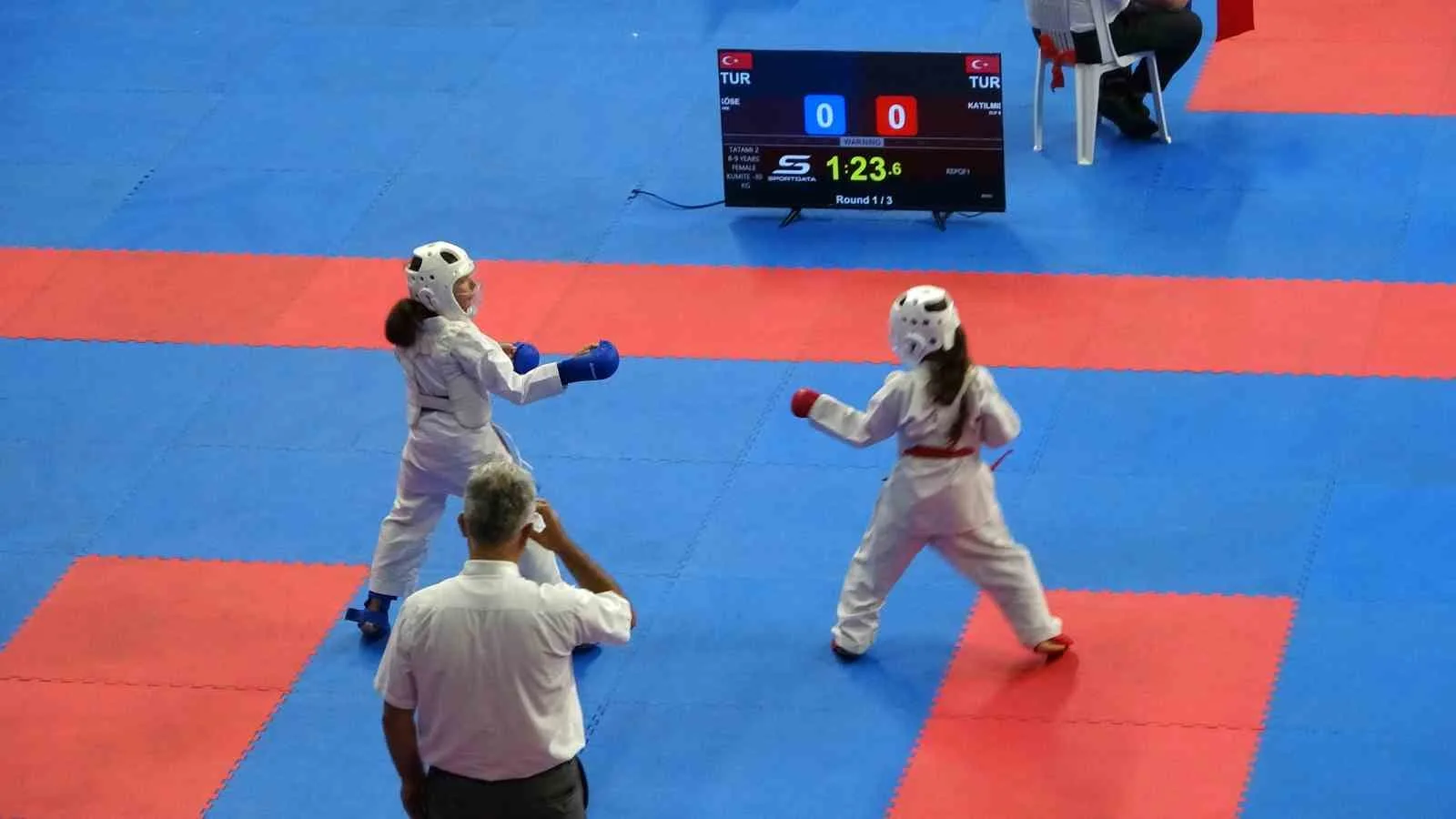 ULUSLARARASI TURKİSH OPEN KARATE TURNUVASI, İSTANBUL BAŞAKŞEHİR SPOR SALONU'NDA BAŞLADI.