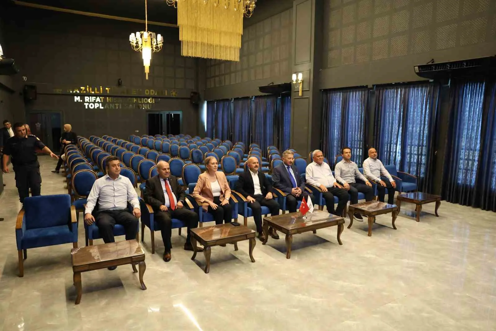 VALİ VAROL NAZİLLİ TİCARET ODASI’NA İADE-İ ZİYARETTE BULUNDU