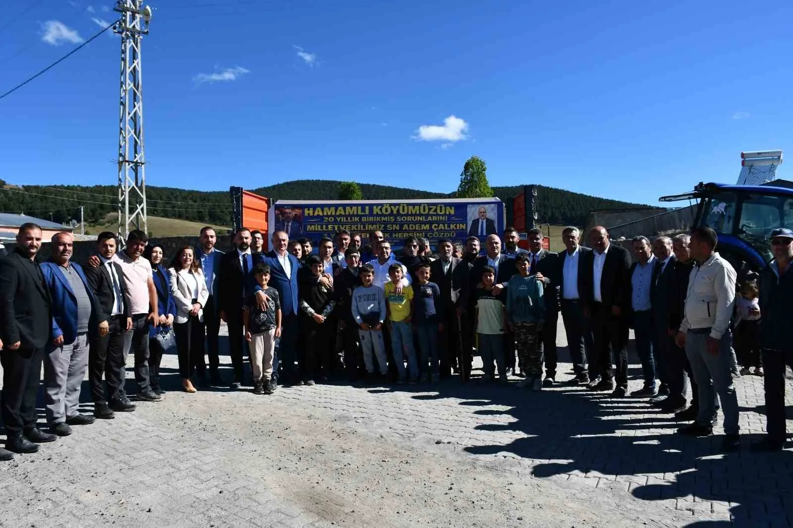 AK PARTİ HEYETİNDEN SARIKAMIŞ’TA GÖVDE GÖSTERİSİ: TEŞKİLAT BULUŞMASI VE YATIRIMLAR SAHADA İNCELENDİ(KARS-İHA)