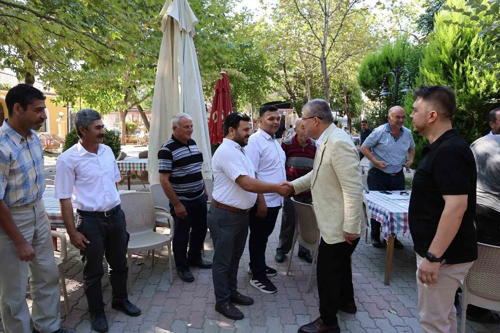 AK PARTİ DENİZLİ İL BAŞKANI MUHAMMET SUBAŞIOĞLU, BULDAN İLÇESİNİ ZİYARET ETTİ. BAŞKAN SUBAŞIOĞLU, "DENİZLİ'MİZİN HER KÖŞESİNDE HEMŞEHRİLERİMİZLE İÇ İÇE OLMAYI SÜRDÜRÜYORUZ. BULDANLI ÜRETİCİMİZİN, ESNAFIMIZIN VE HEMŞEHRİLERİMİZİN BEKLENTİLERİNİ DİNLEDİK, ÇÖZÜMÜ İÇİN GEREKLİ GİRİŞİMLERİ BAŞLATTIK" DEDİ.